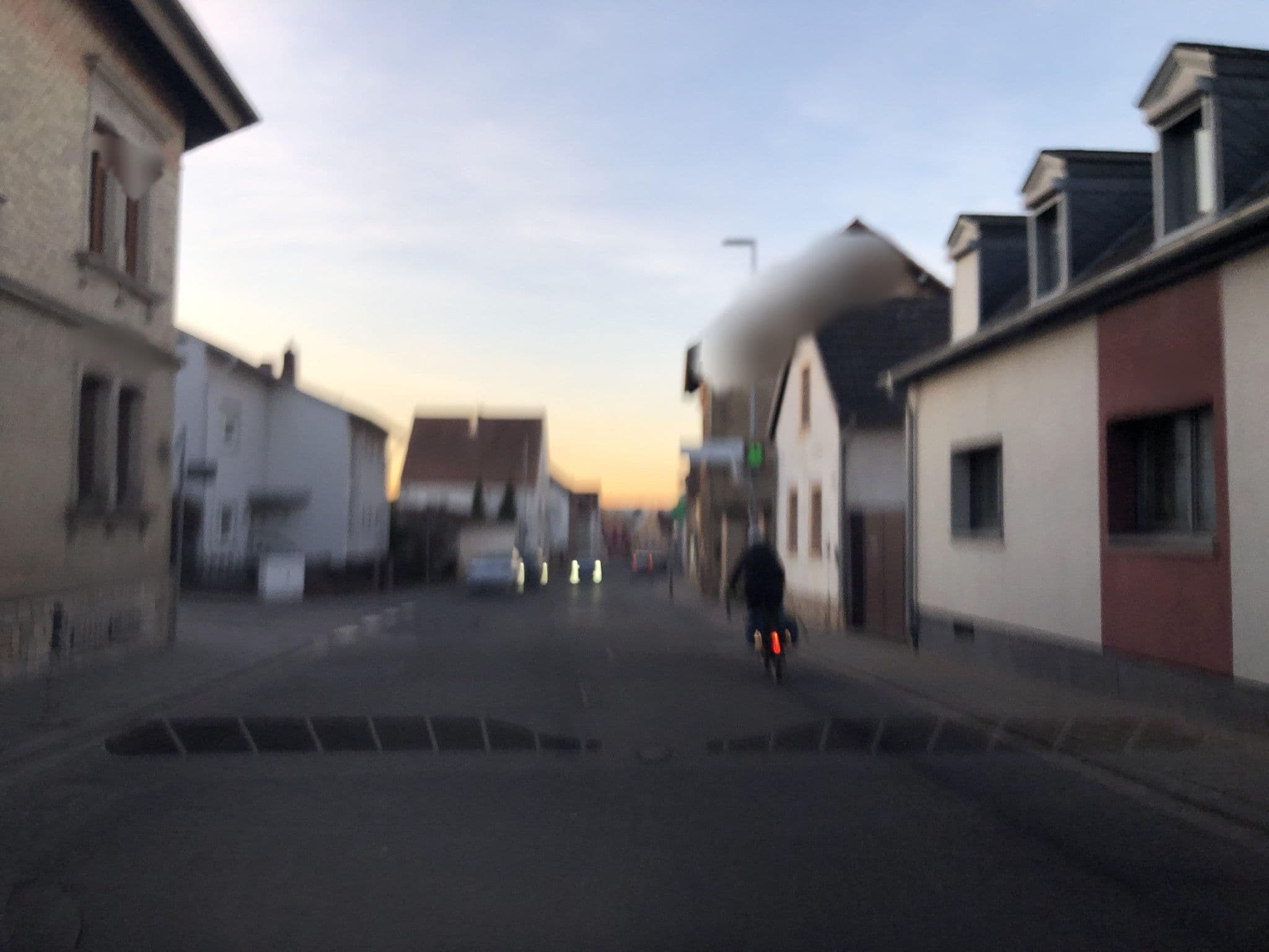 Street view near das Höfchen Stadecken GmbH, Stadecken-Elsheim — © amtxi (CC BY-SA · Mapillary)