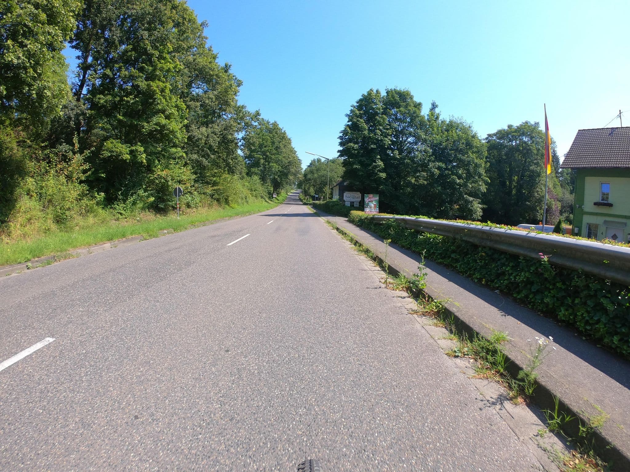 Street view near Gasthaus zum Siegtal, Fürthen — © bernd1960 (CC BY-SA · Mapillary)