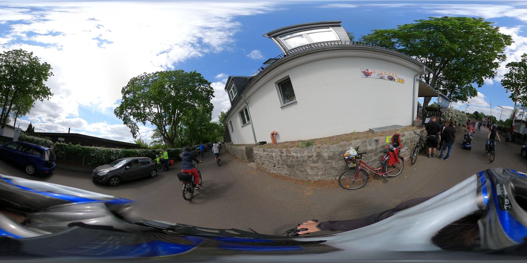Street view near Hotel Altes Fährhaus Spandau, Konradshöhe — © eserte (CC BY-SA · Mapillary)
