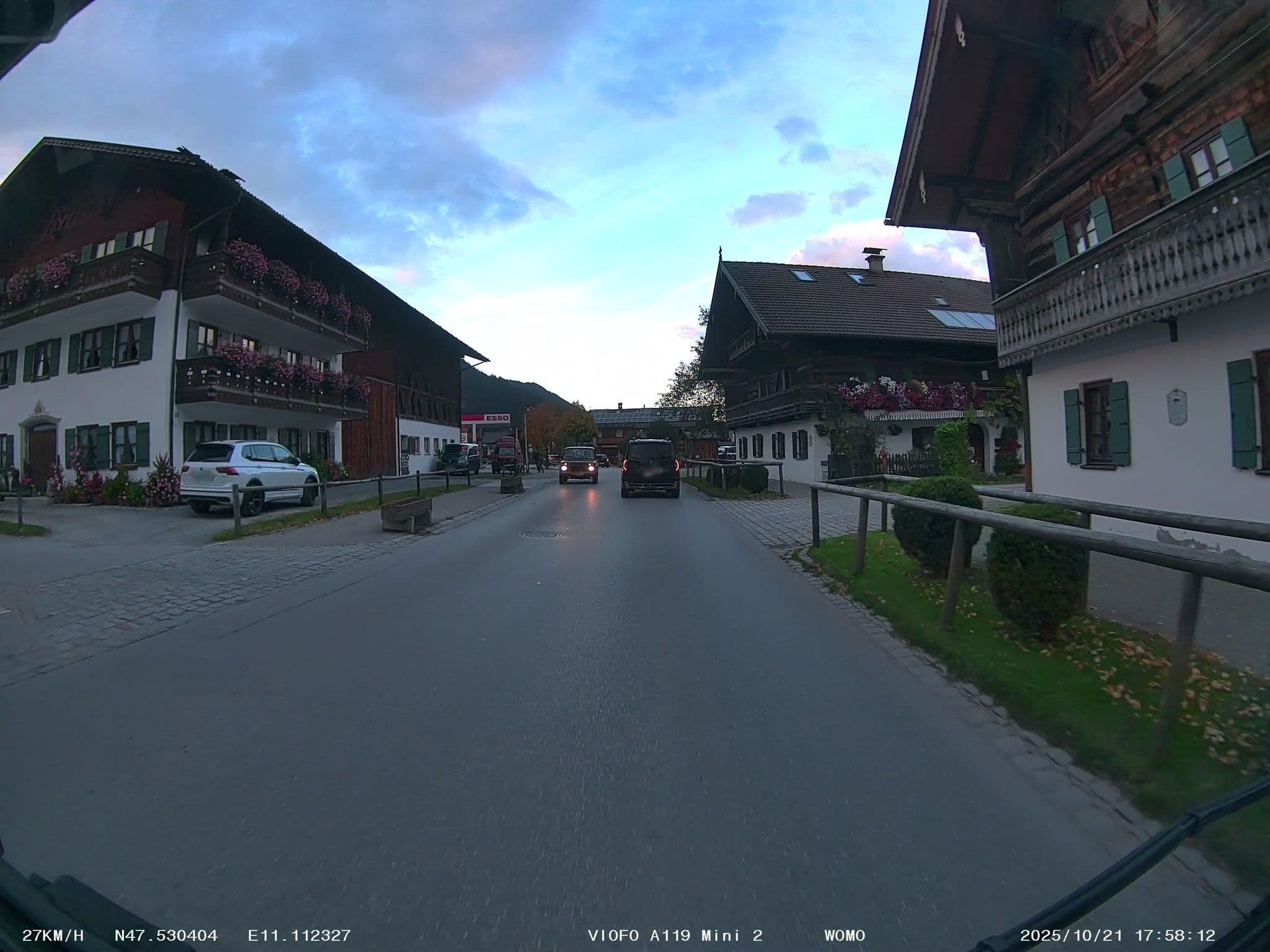 Street view near Da Giovanni & Landgasthof Kirchmayer, Farchant — © soulcover (CC BY-SA · Mapillary)