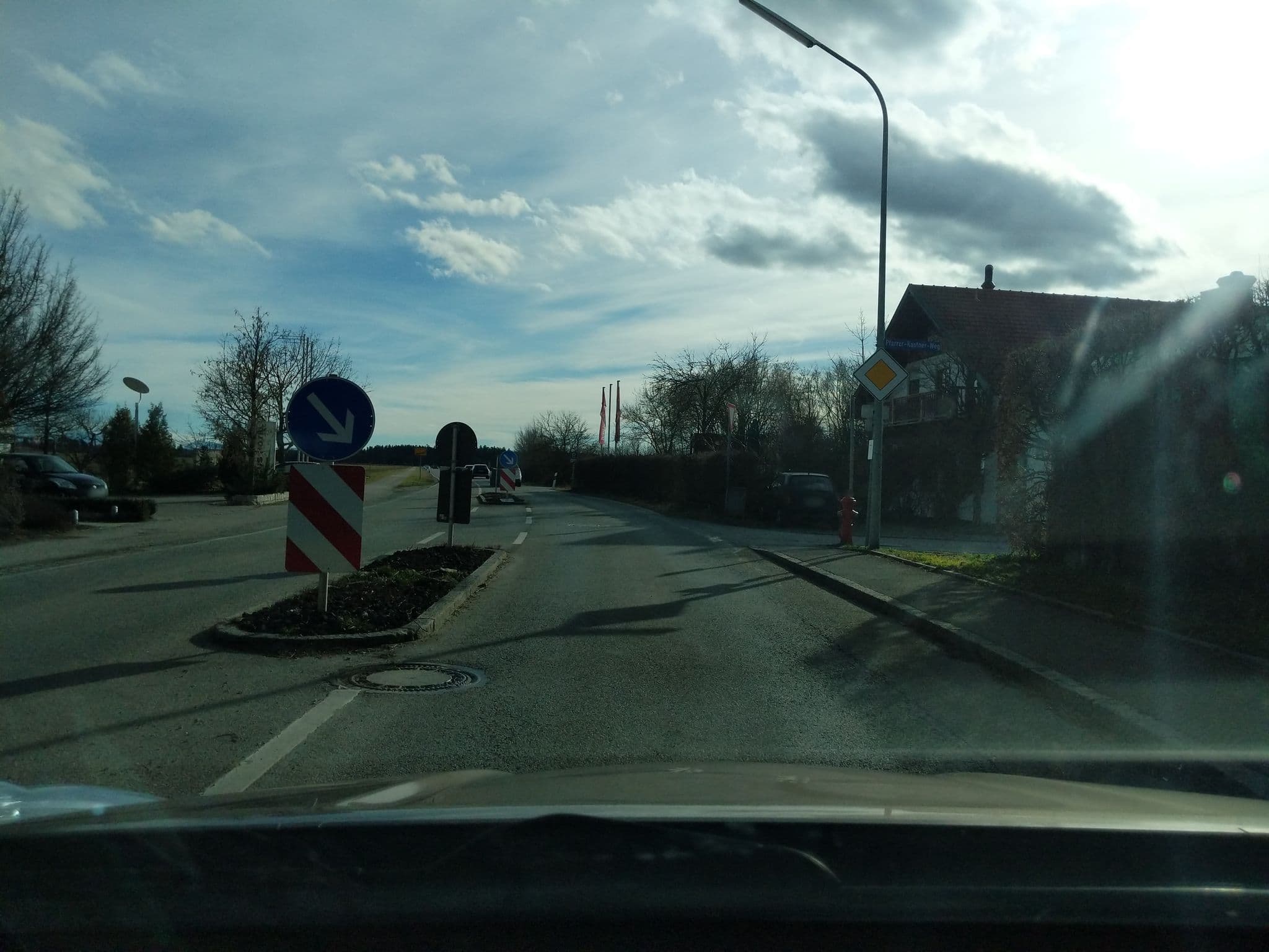 Street view near Arcus Hotel München Messe, Vaterstetten — © toaskoas (CC BY-SA · Mapillary)