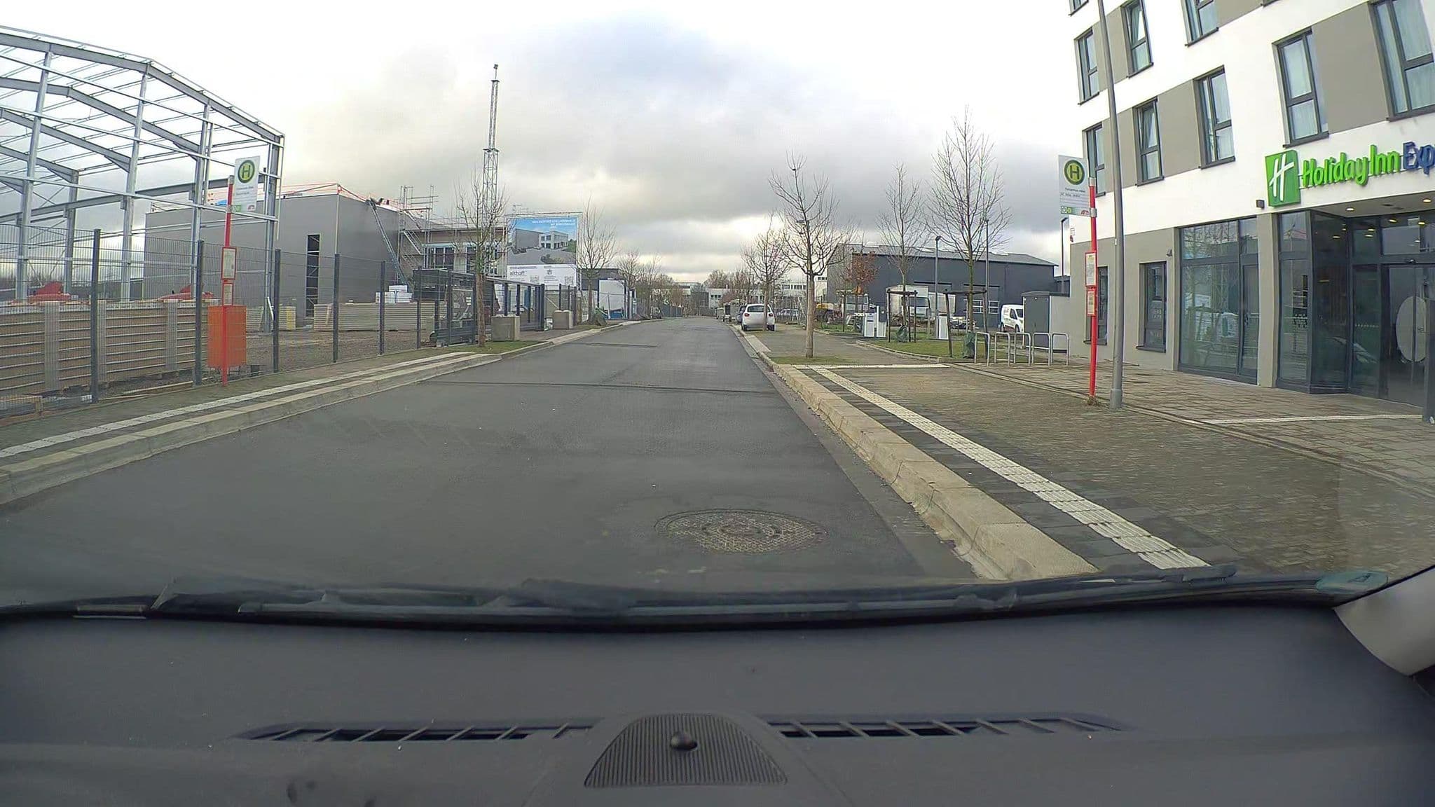 Street view near Holiday Inn Express Krefeld - Dusseldorf by IHG, Fischeln — © poxonline (CC BY-SA · Mapillary)