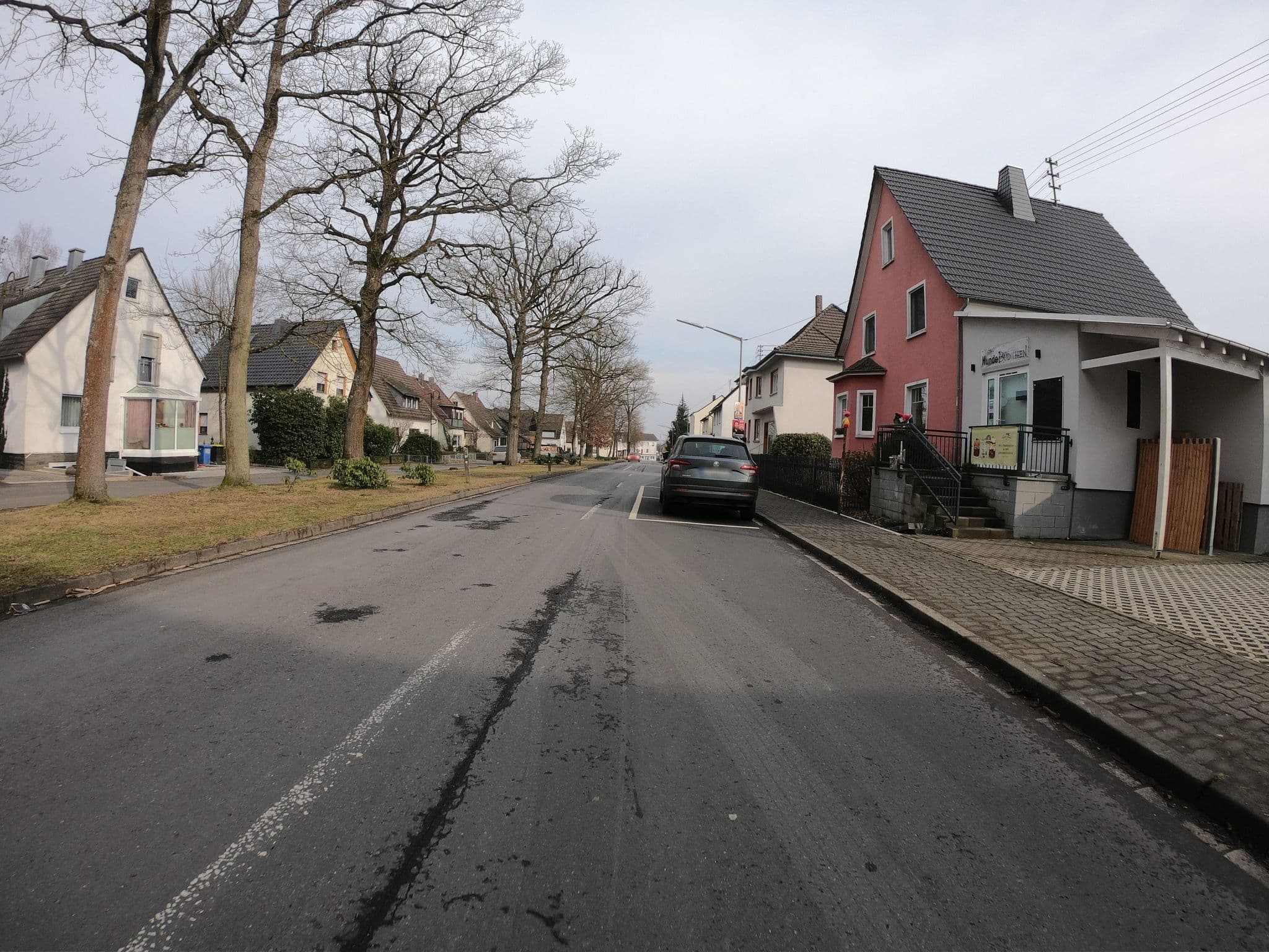 Street view near Villa Würstchen, Flammersfeld — © bernd1960 (CC BY-SA · Mapillary)