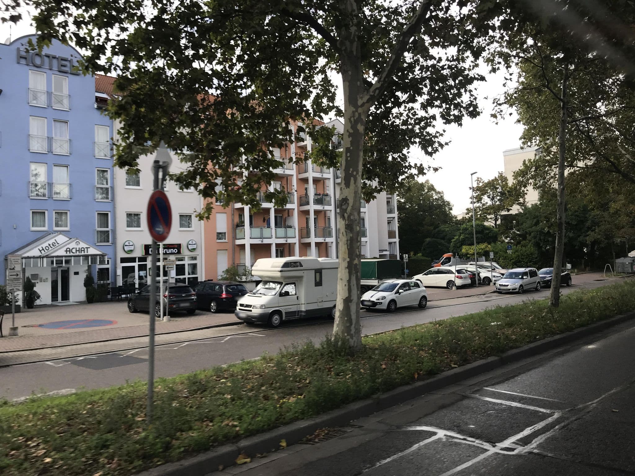 Street view near ACHAT Hotel Frankenthal In Der Pfalz, Frankenthal — © miguel_andrade (CC BY-SA · Mapillary)