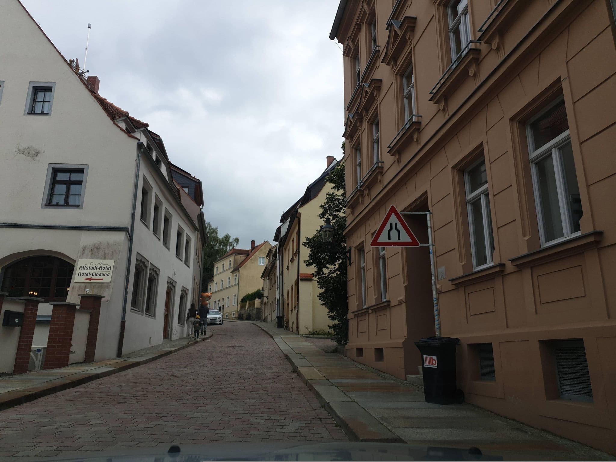 Street view near Altstadt-Hotel Freiberg, Freiberg — © canislupus (CC BY-SA · Mapillary)