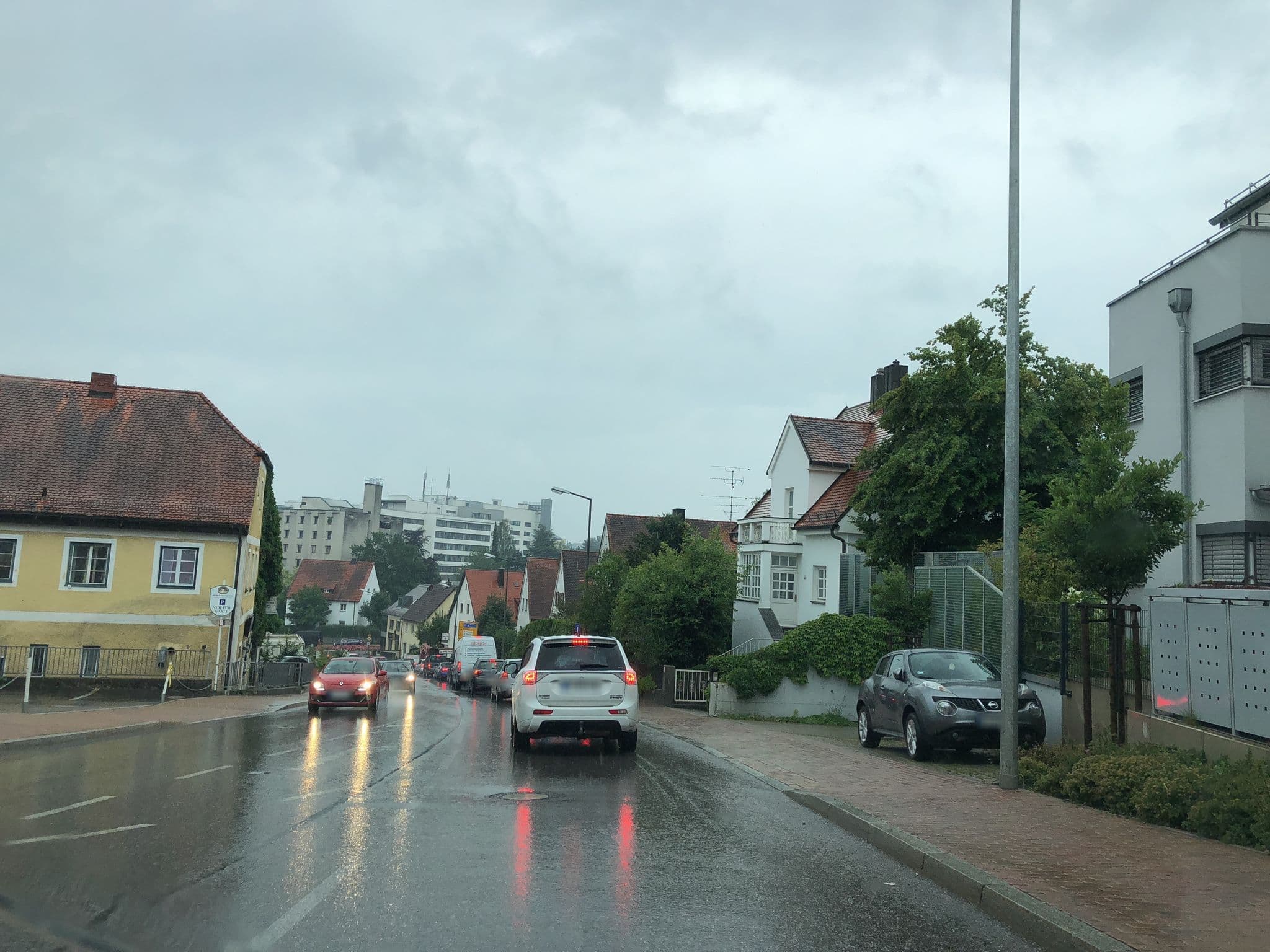 Street view near Bob W Munich Airport Peterhof, Freising — © chuck (CC BY-SA · Mapillary)