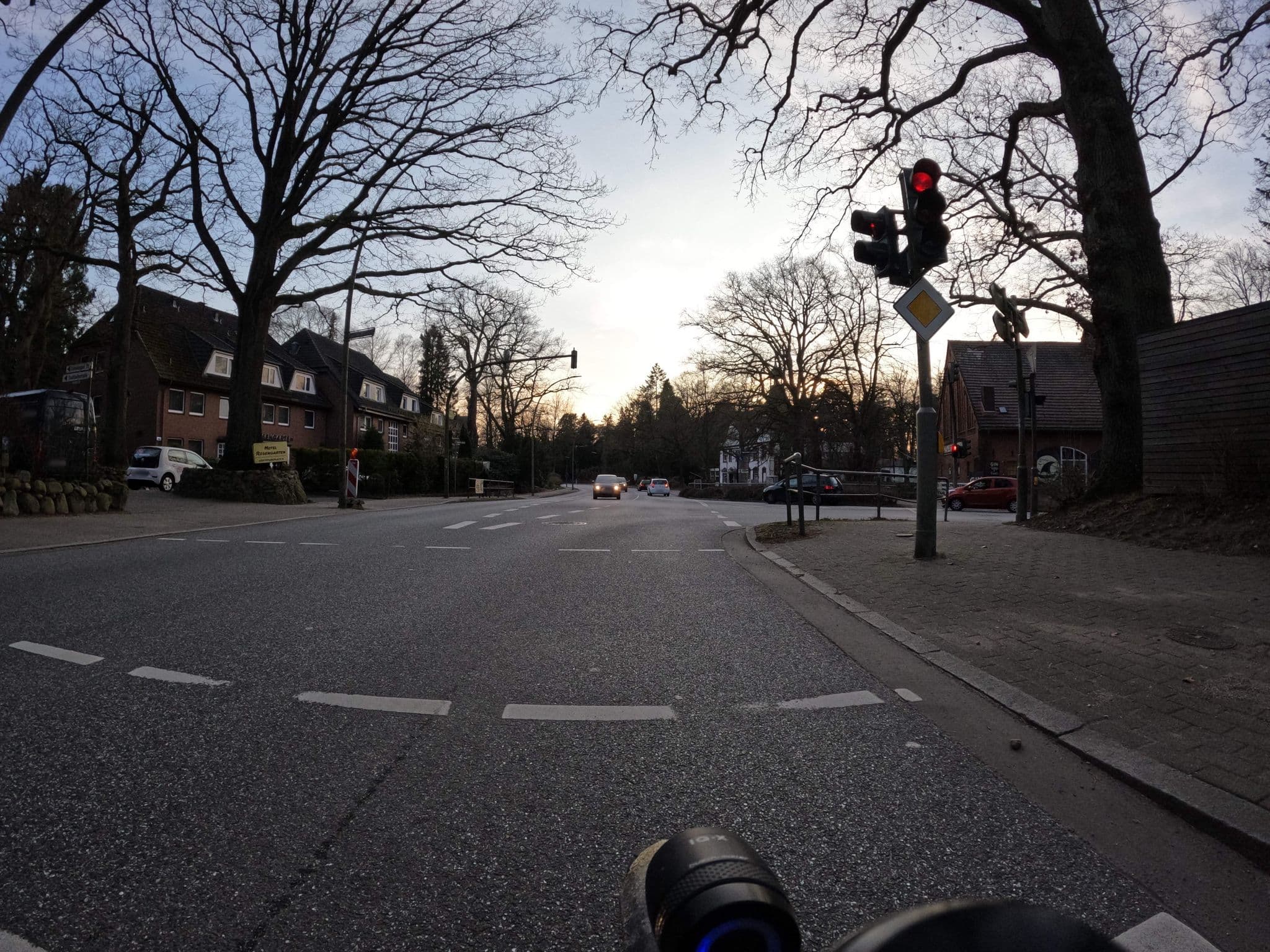 Street view near Boutique Hotel Rosengarten Hamburg, Wellingsbüttel — © mjay (CC BY-SA · Mapillary)