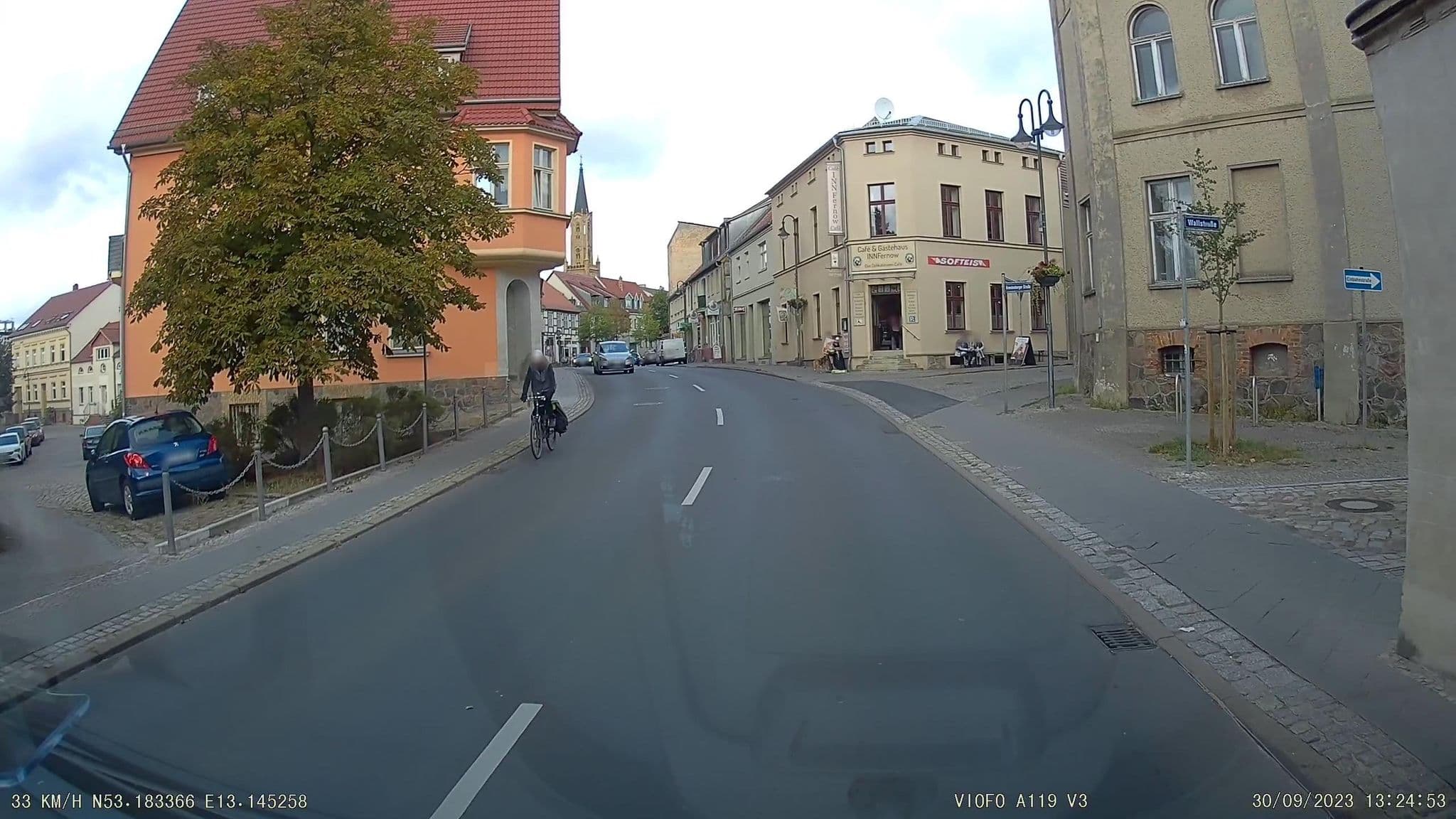 Street view near Cafe und Gästehaus INNFernow, Fürstenberg — © alexander2010 (CC BY-SA · Mapillary)