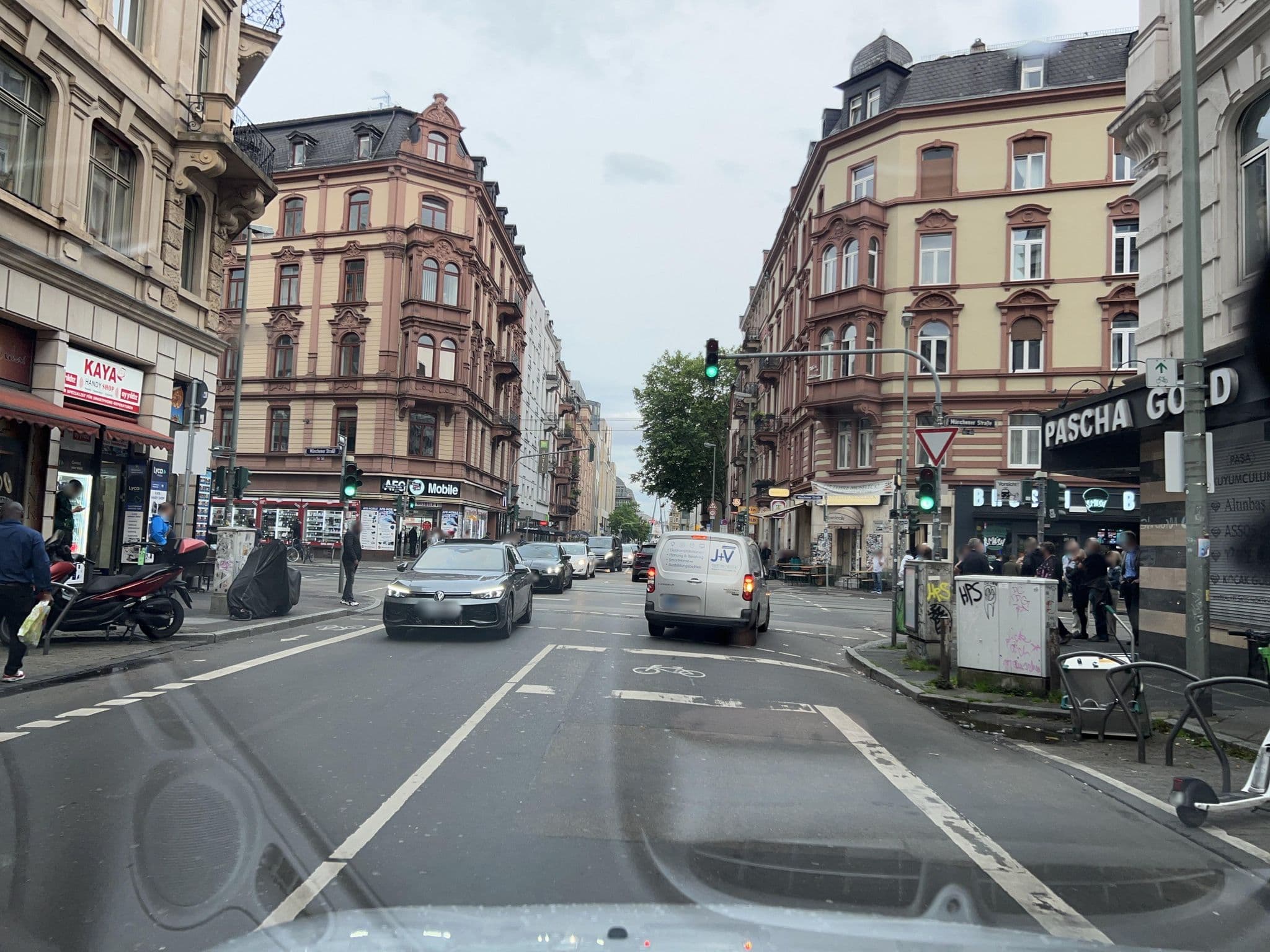 Street view near Comfort Hotel Frankfurt Hauptbahnhof, Frankfurt am Main