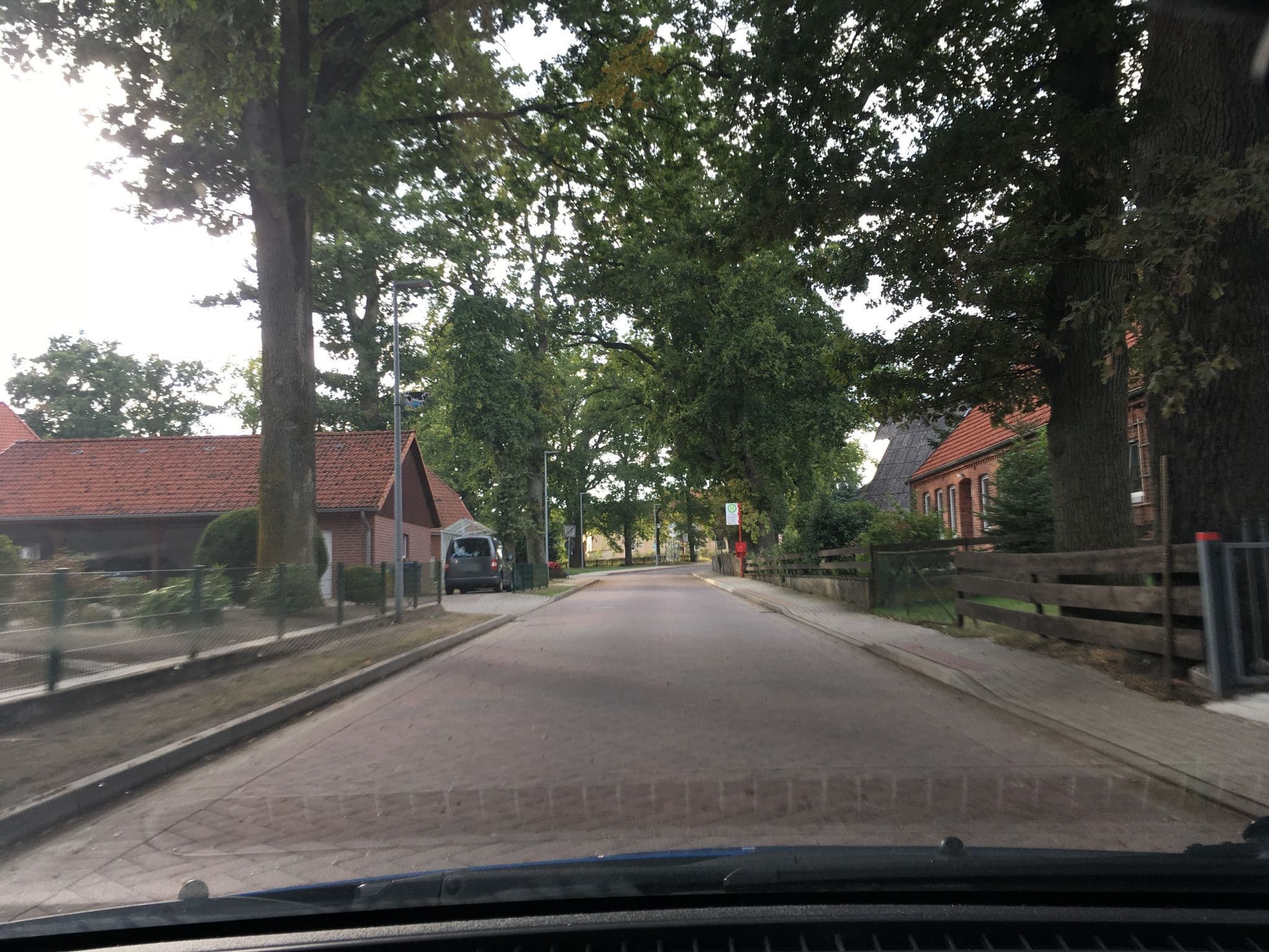 Street view near Kleine Pension, Garstedt — © hotteliene (CC BY-SA · Mapillary)