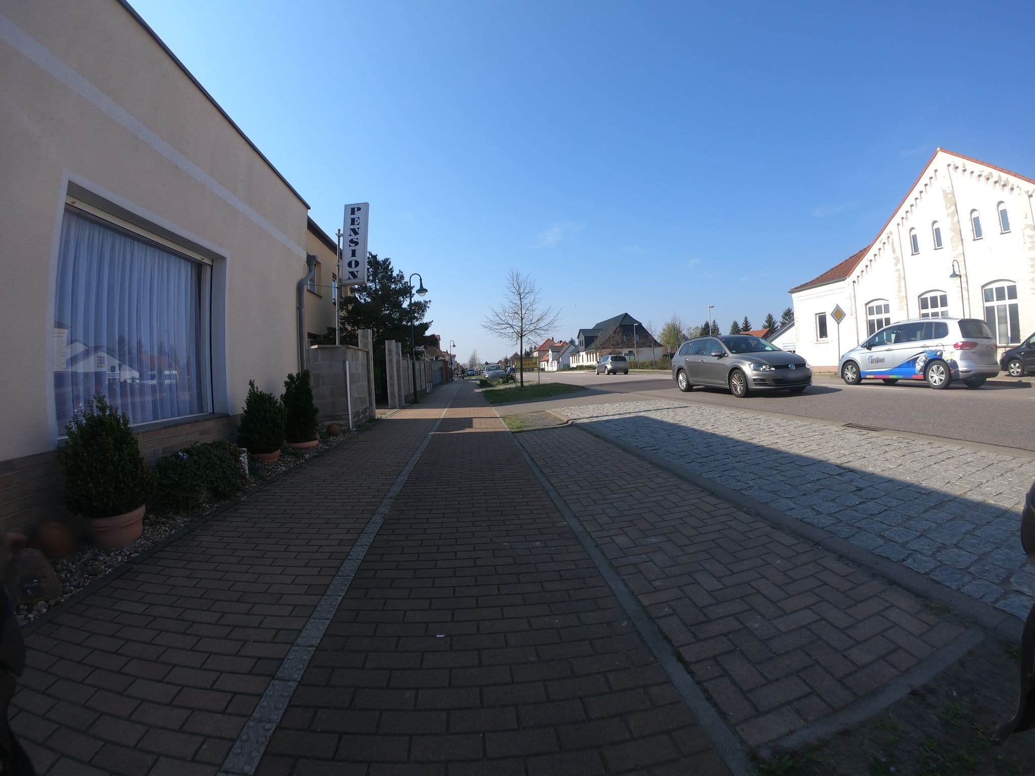 Street view near Pension und Ferienwohnungen Richter, Gerwisch — © tobiaso (CC BY-SA · Mapillary)
