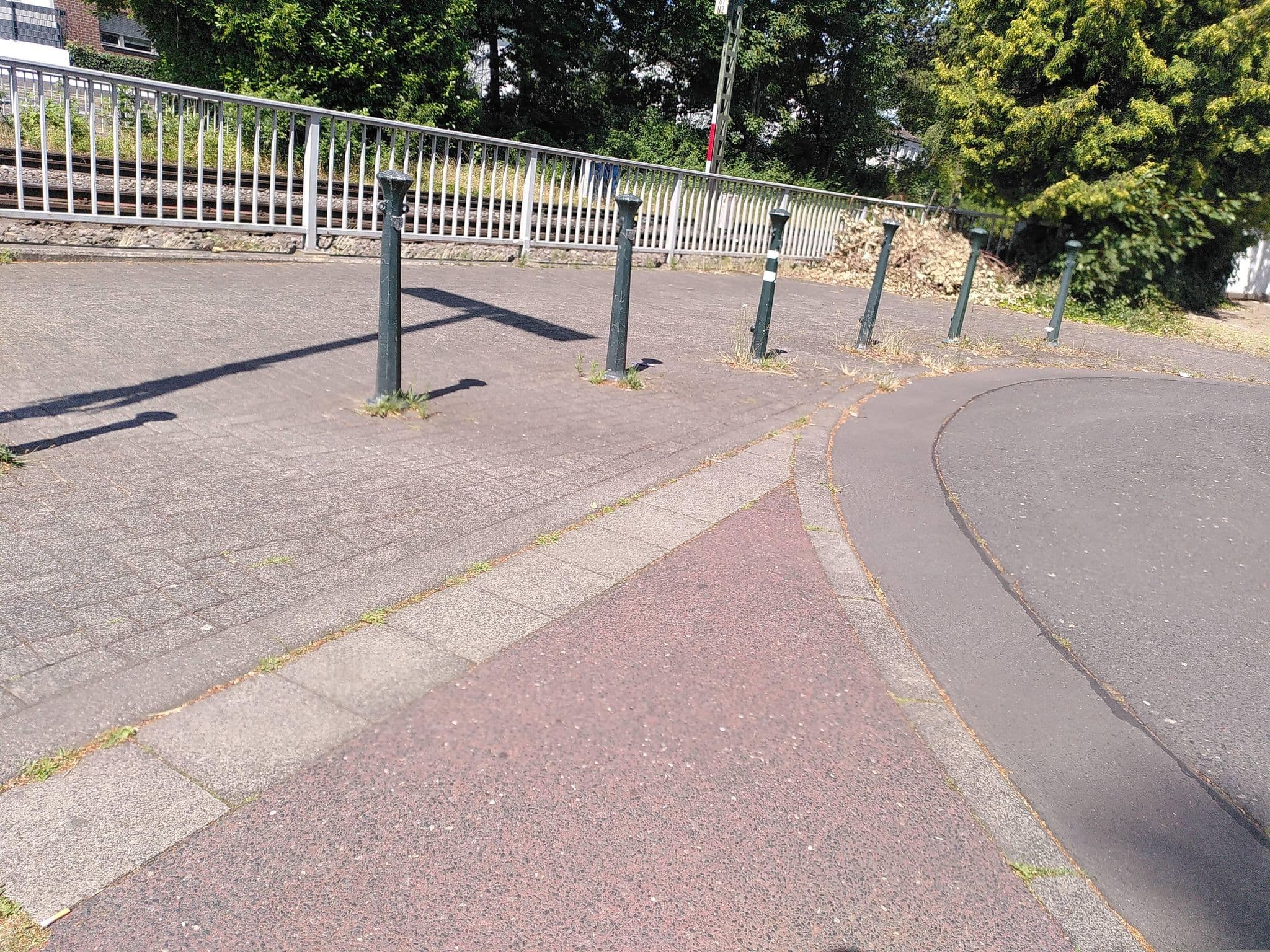 Street view near Hotel Vintage, Pulheim — © thobet (CC BY-SA · Mapillary)