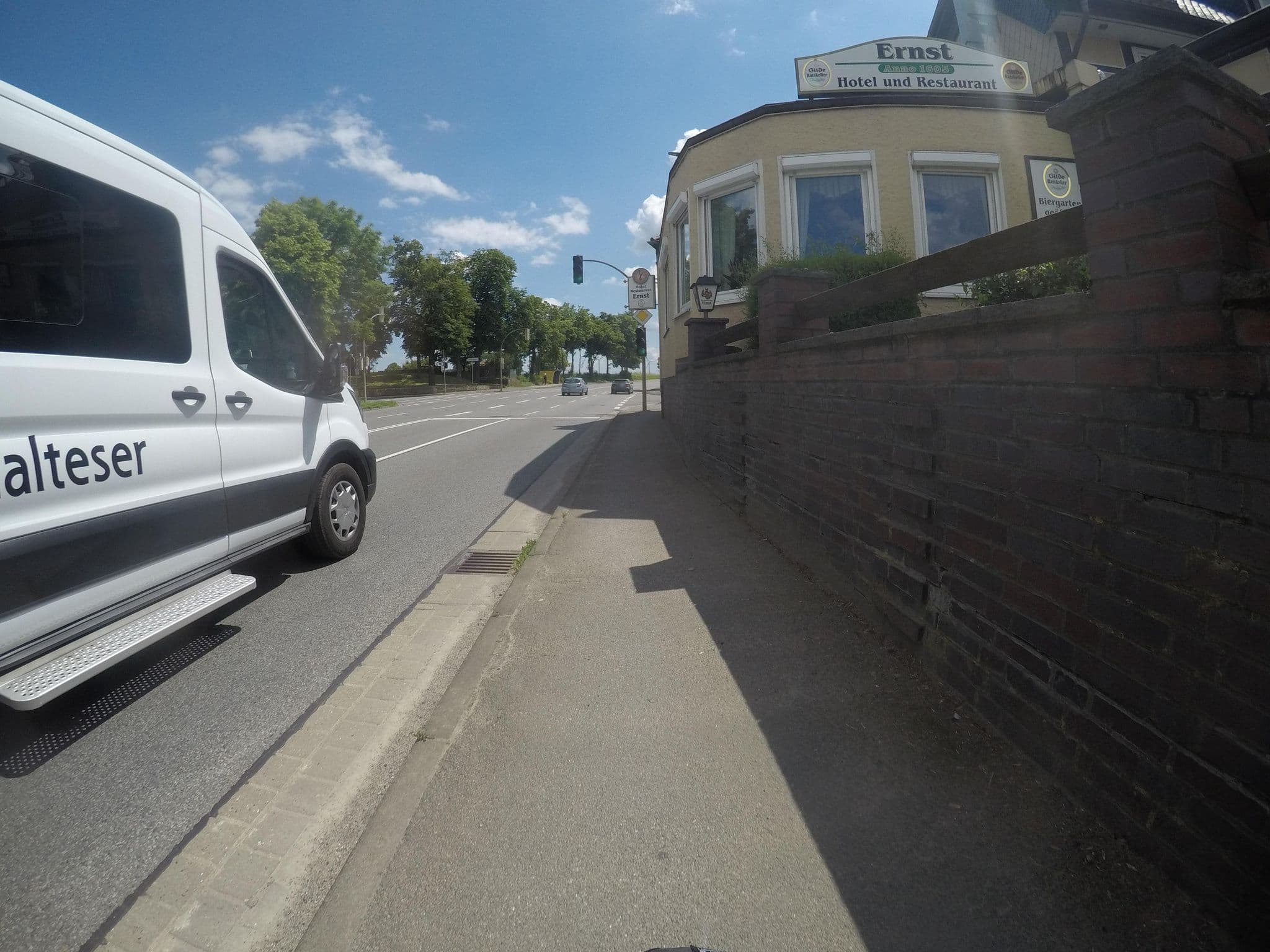 Street view near Hotel & Restaurant Ernst, Giesen — © mfa (CC BY-SA · Mapillary)