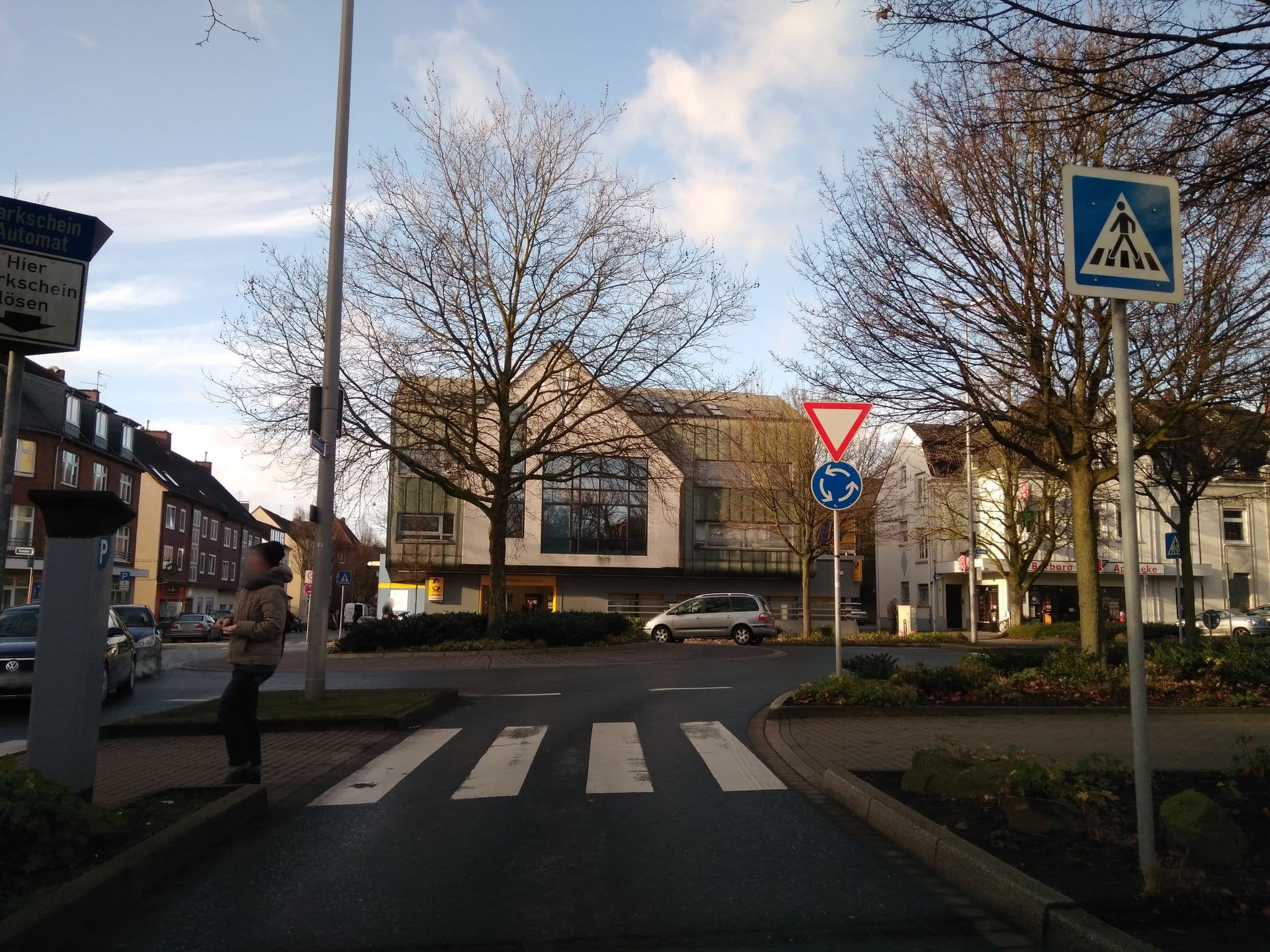 Street view near Mezzotel - Boutique Hotel, Gladbeck — © geogladbecker (CC BY-SA · Mapillary)