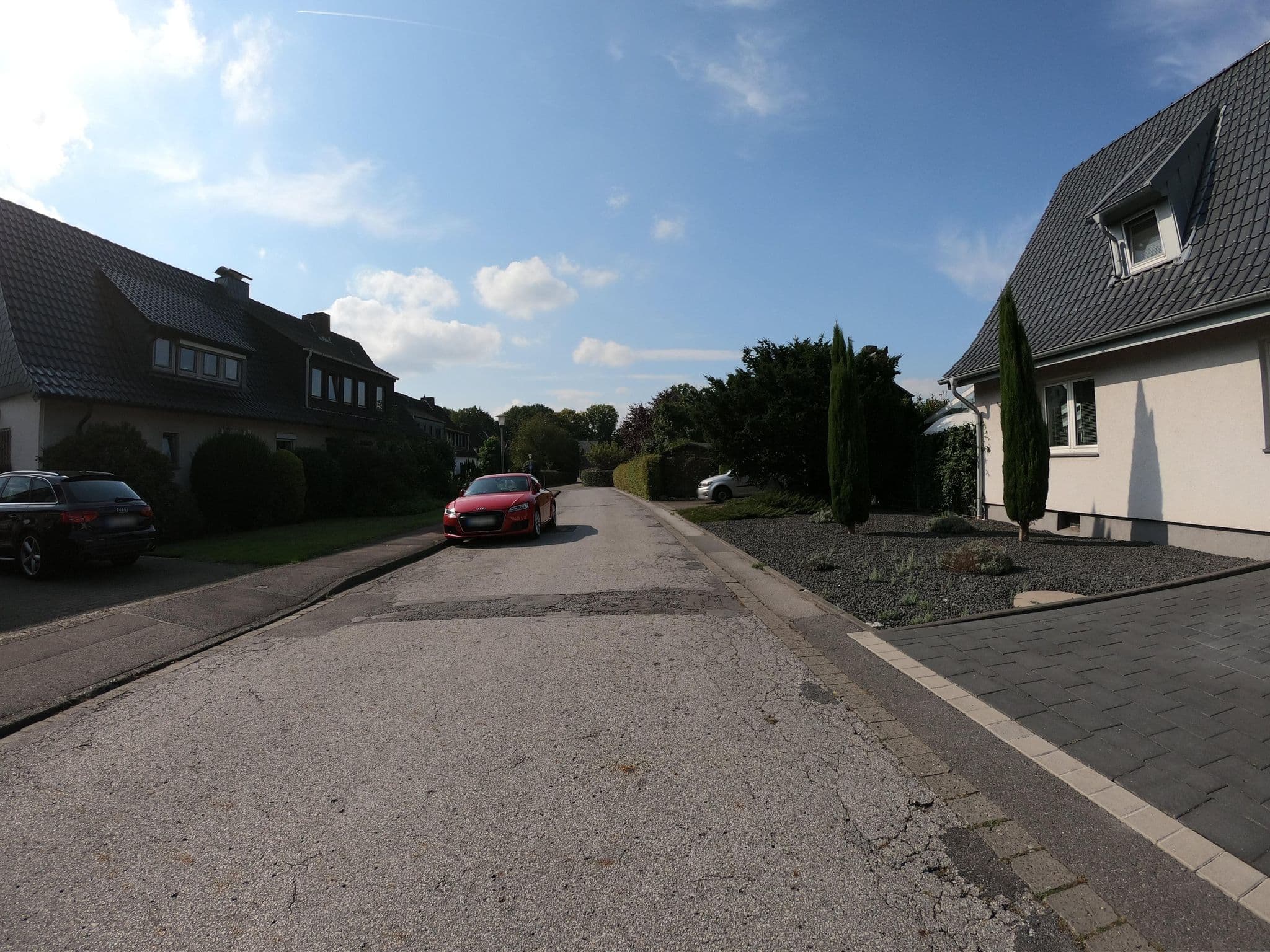 Street view near Caro‘s Zimmer, Gladbeck — © geogladbecker (CC BY-SA · Mapillary)