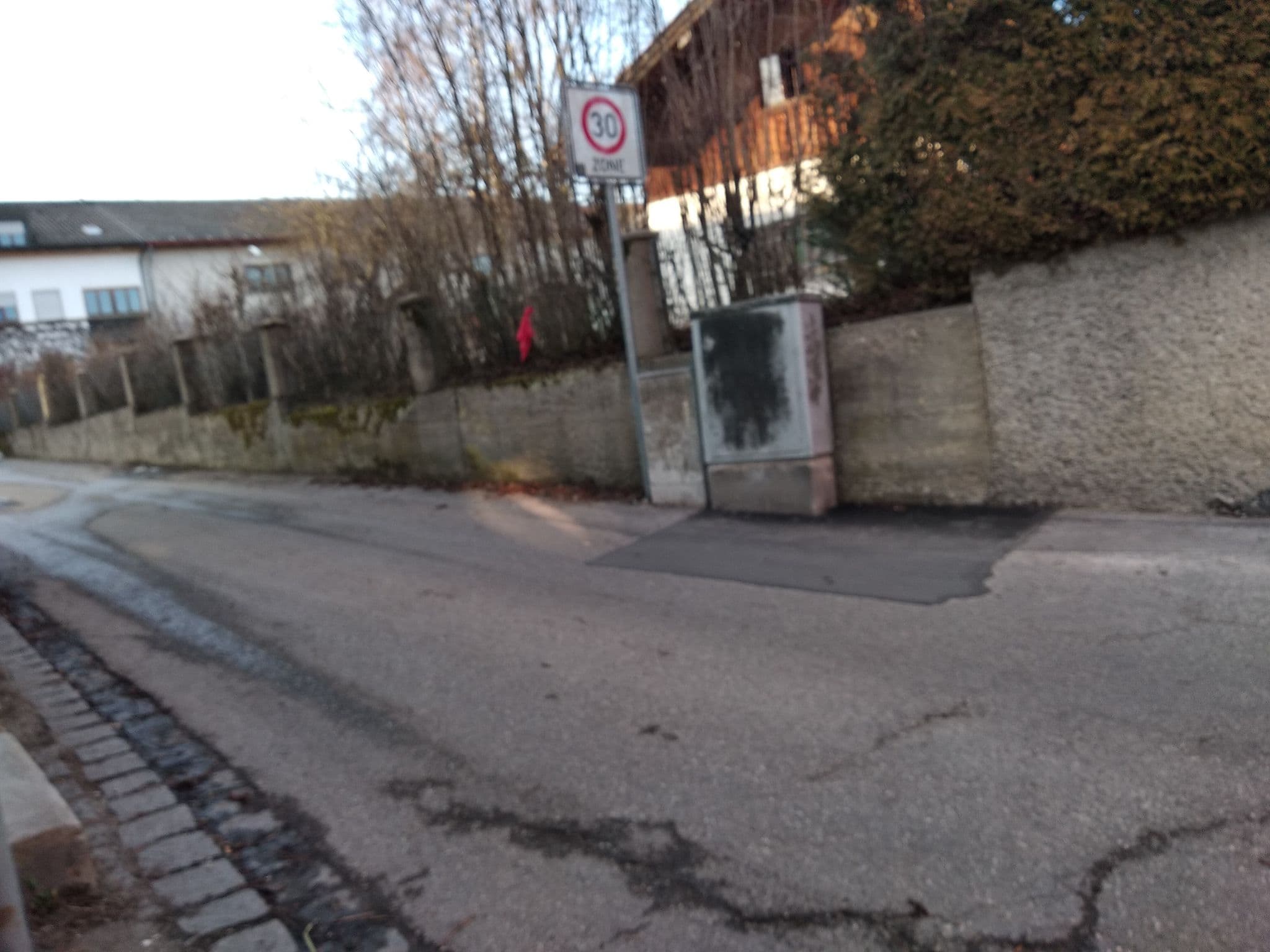 Street view near Well-Dreams - Die Wellnessoase im Hotel Schwaiger, Glonn — © umap (CC BY-SA · Mapillary)