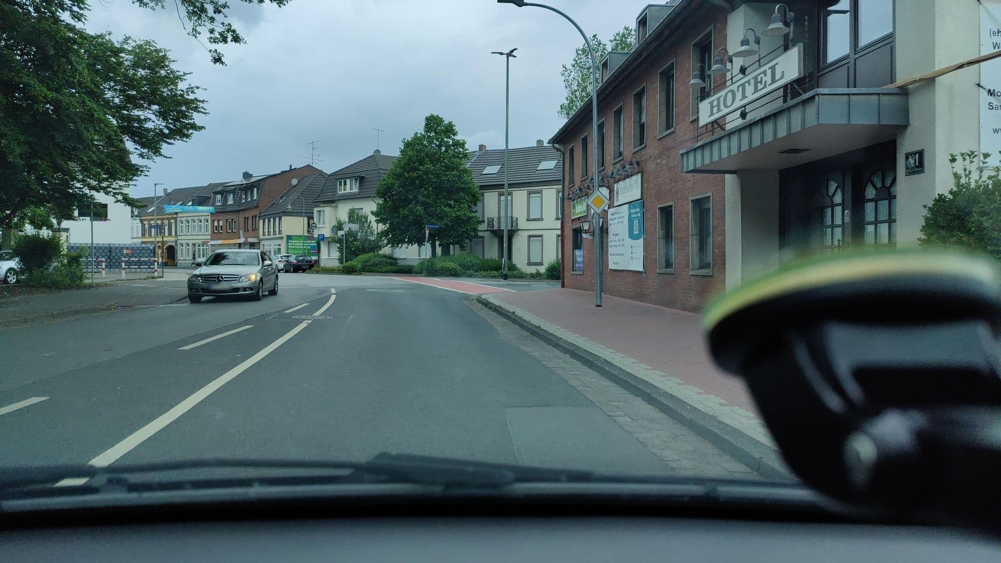 Street view near Corona Teststelle Hotel Zur Friedenseiche, Goch — © poxonline (CC BY-SA · Mapillary)