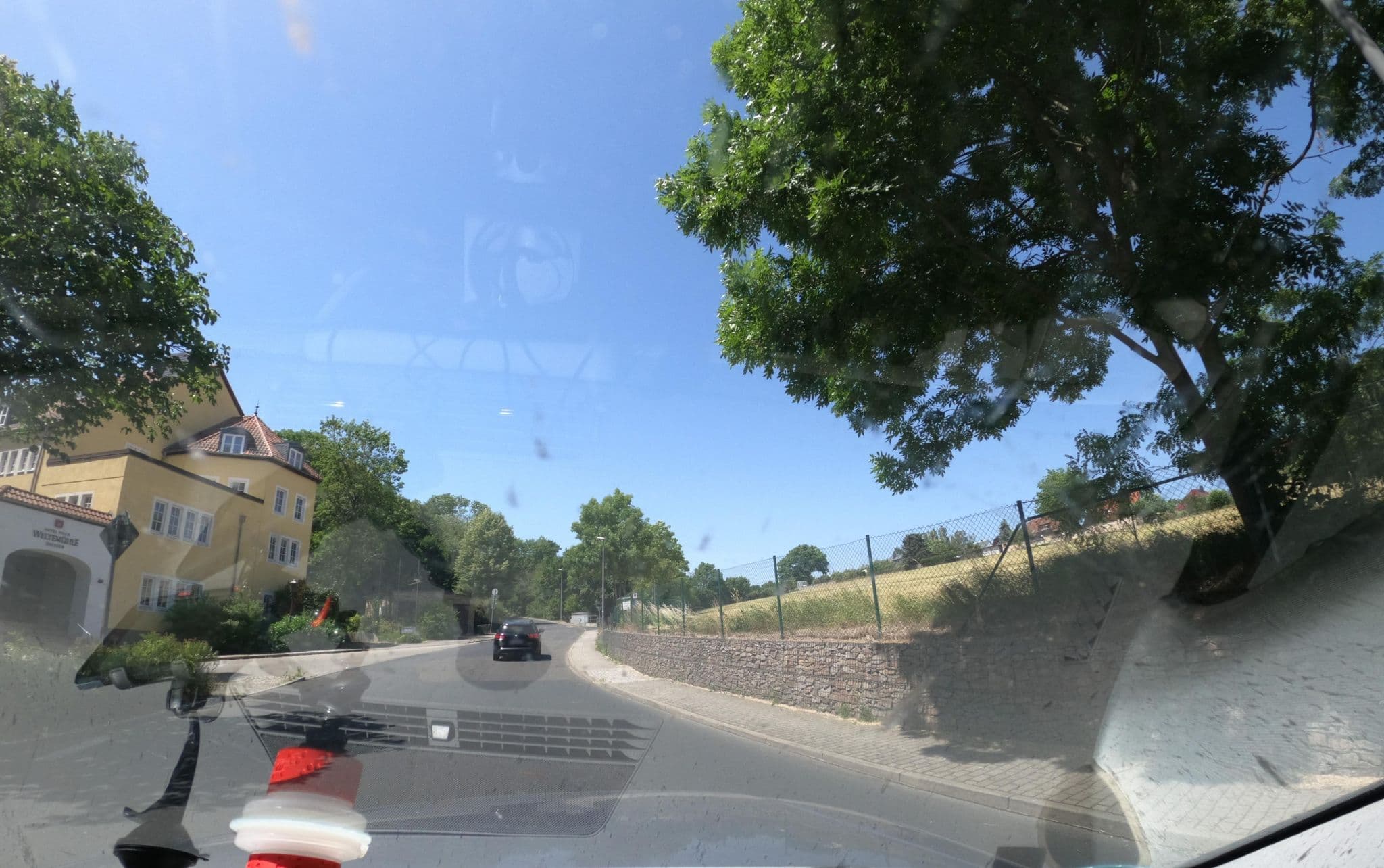 Street view near Weltemühle - Hotel by Miri´s Dresden, Gorbitz — © atze02 (CC BY-SA · Mapillary)