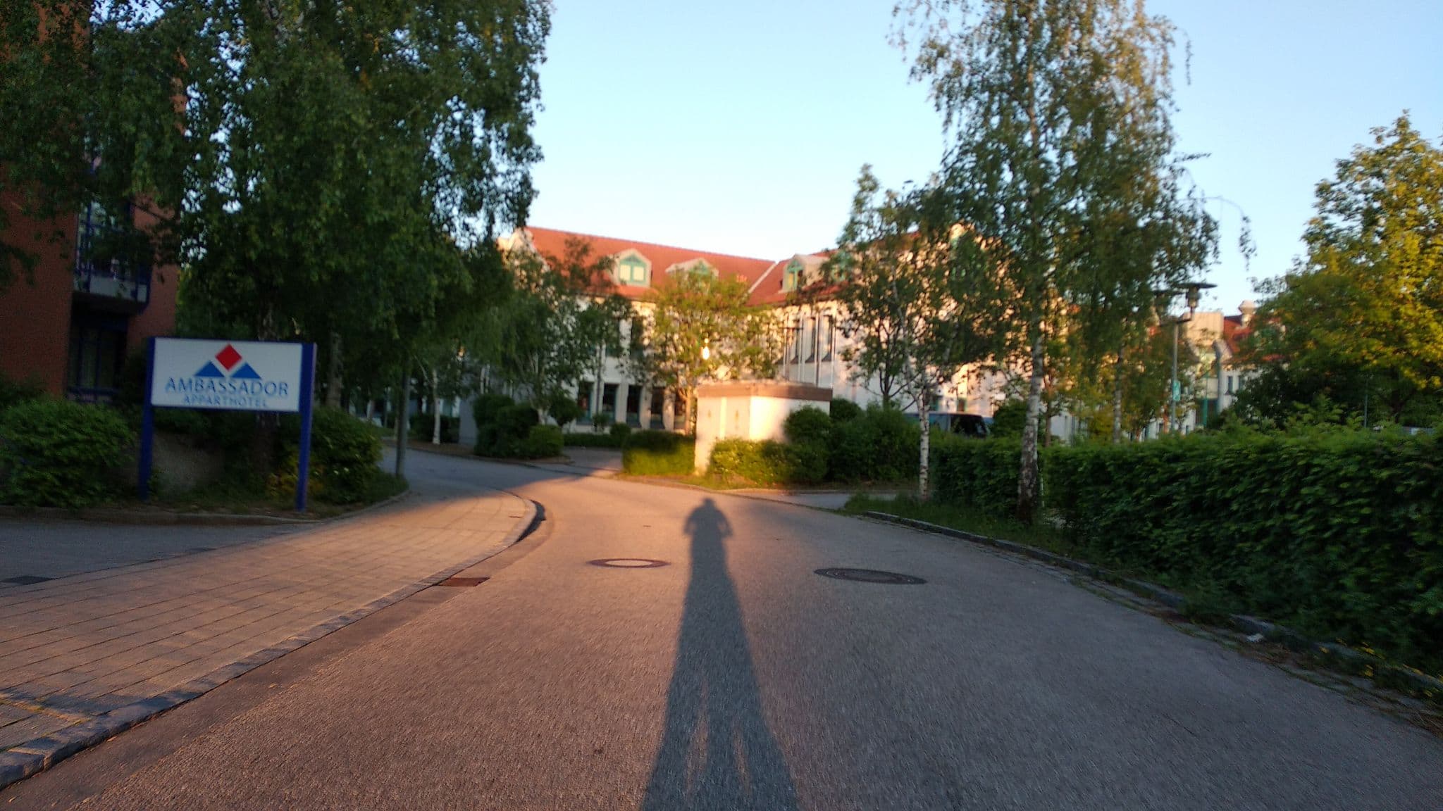 Street view near Ambassador Apparthotel, Vaterstetten — © umap (CC BY-SA · Mapillary)