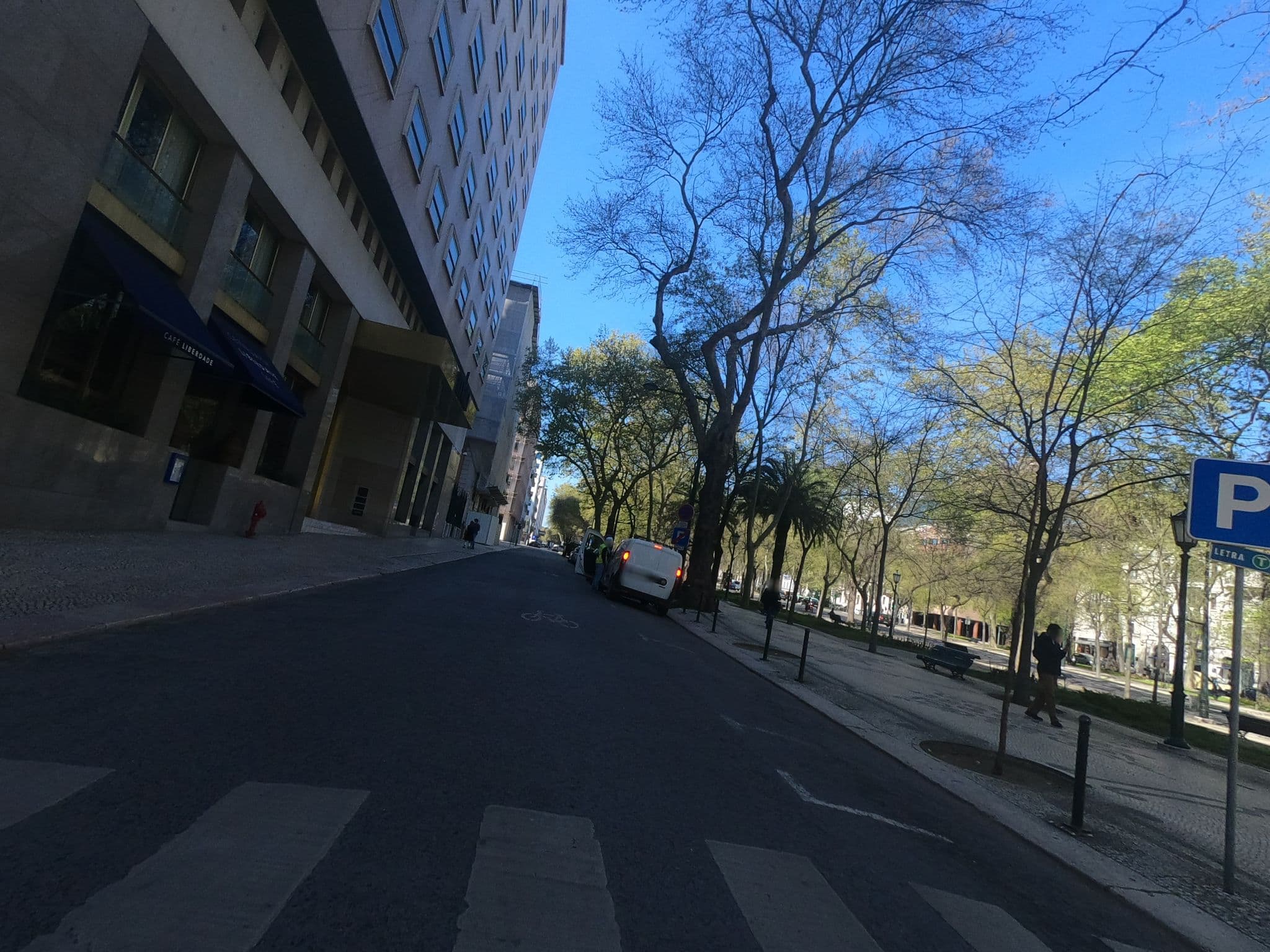 Street view near Hotel Tivoli Avenida Liberdade Lisboa, Lisbon — © filohipo (CC BY-SA · Mapillary)