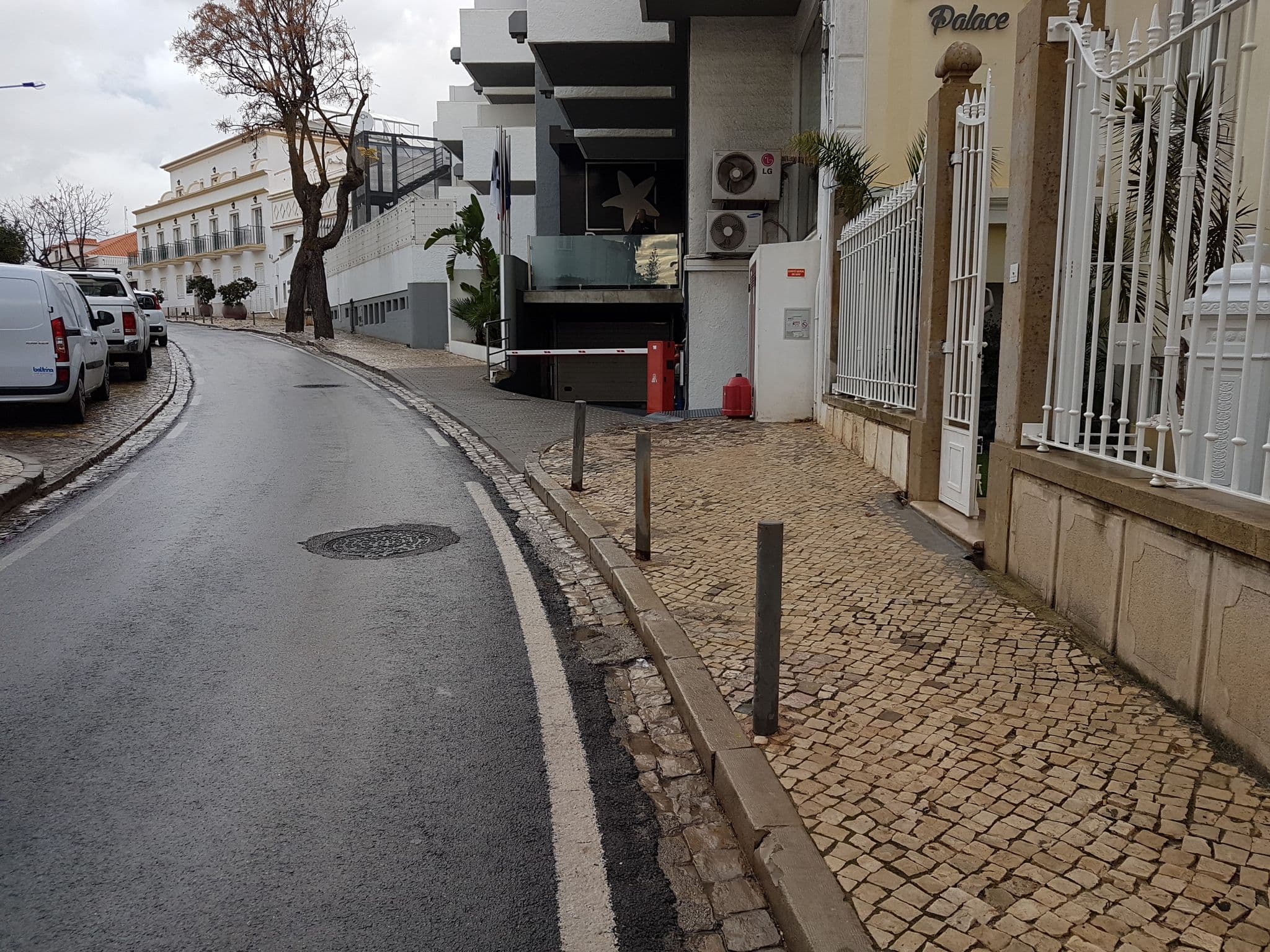Street view near Al-Buhera Palace, Albufeira — © jopparn (CC BY-SA · Mapillary)