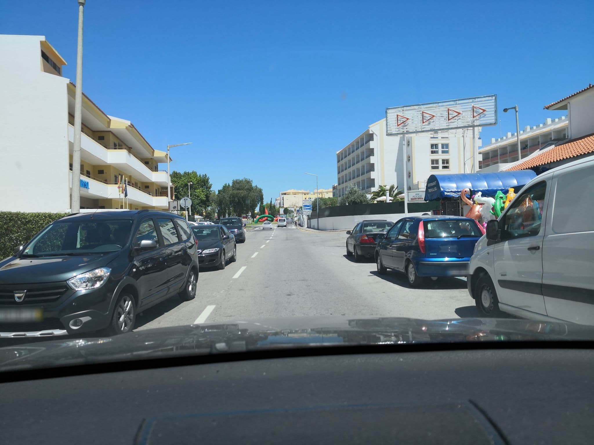 Street view near TROPICAL SOL, Albufeira — © sanjorgepinho (CC BY-SA · Mapillary)