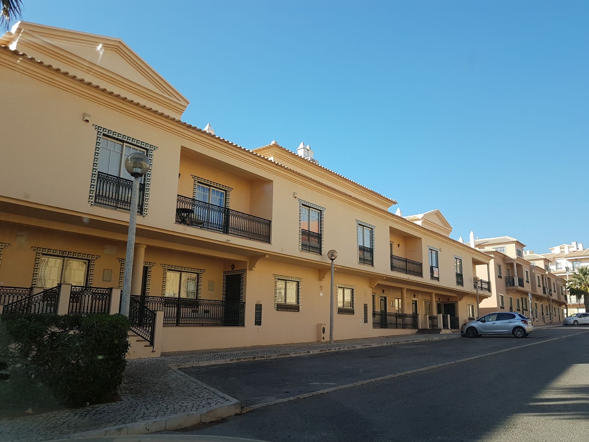 Street view near Quinta Pedra dos Bicos, Albufeira — © jopparn (CC BY-SA · Mapillary)