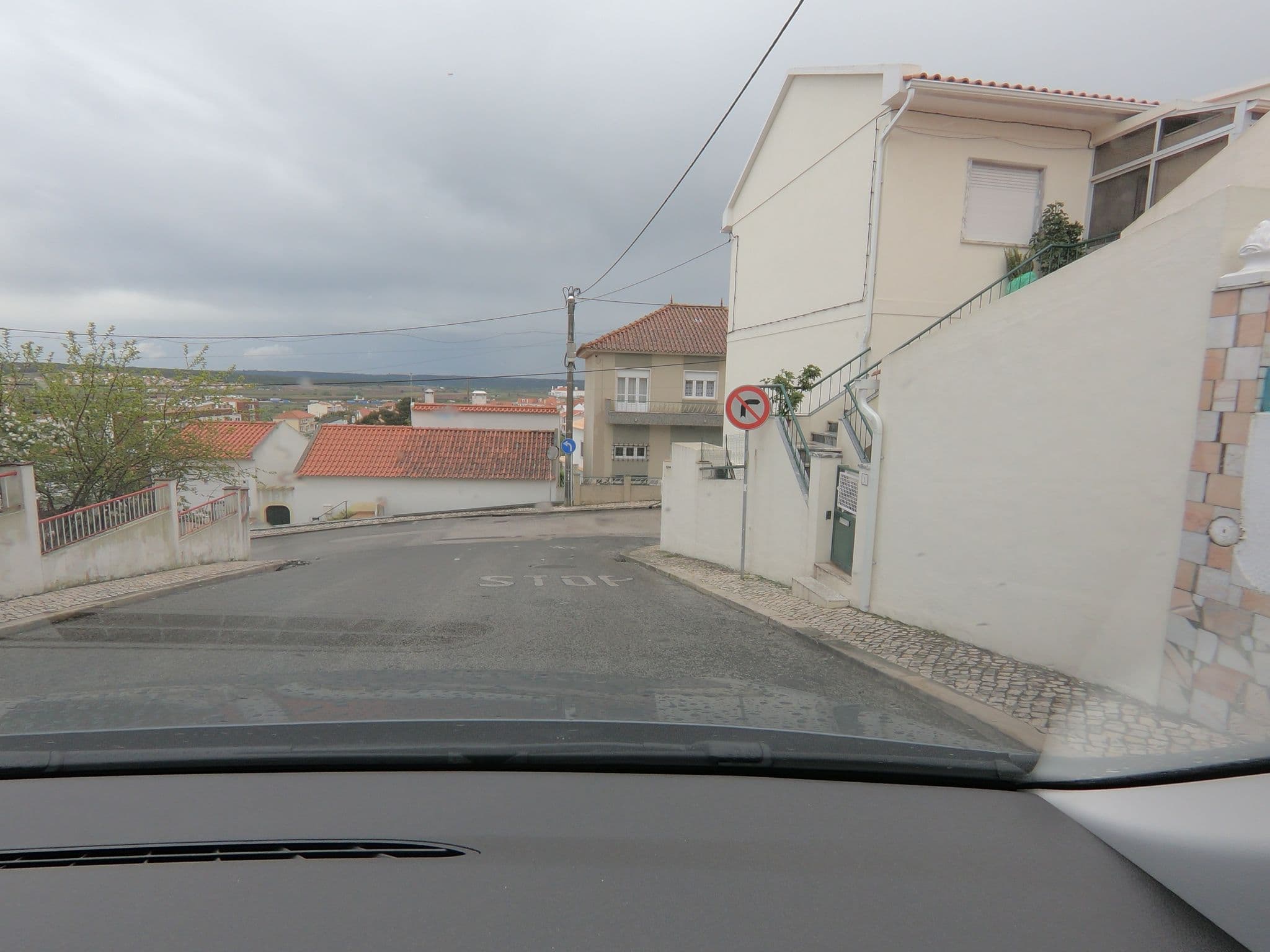 Street view near Alojamento das Fontes, Alenquer — © davipt (CC BY-SA · Mapillary)