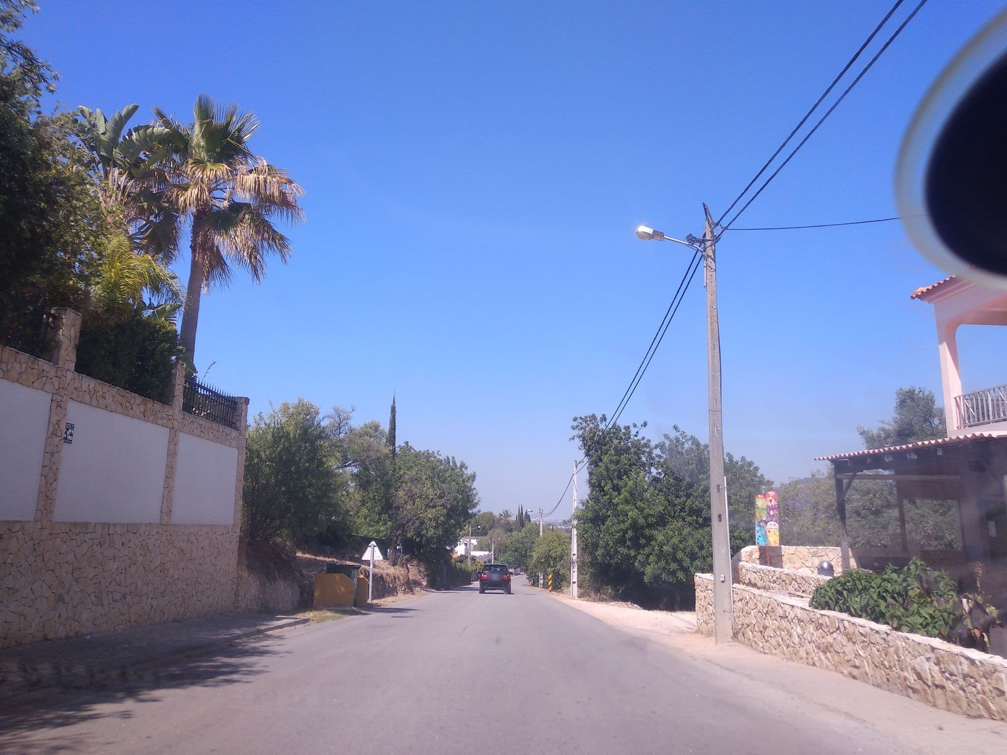 Street view near Casa da Colina Suites, Almancil — © alex9099 (CC BY-SA · Mapillary)
