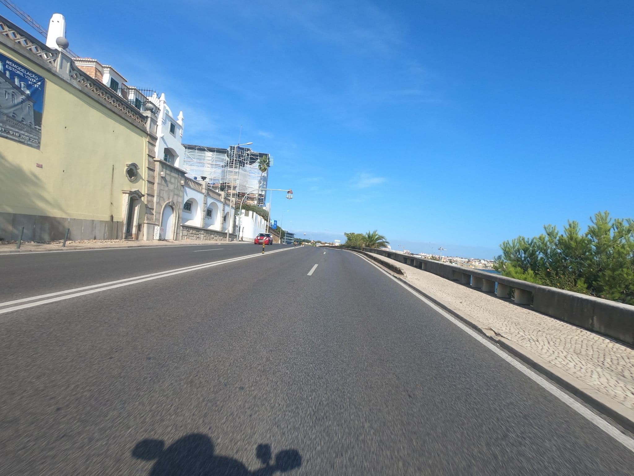 Street view near Estoril Vintage Hotel, Monte Estoril — © filohipo (CC BY-SA · Mapillary)