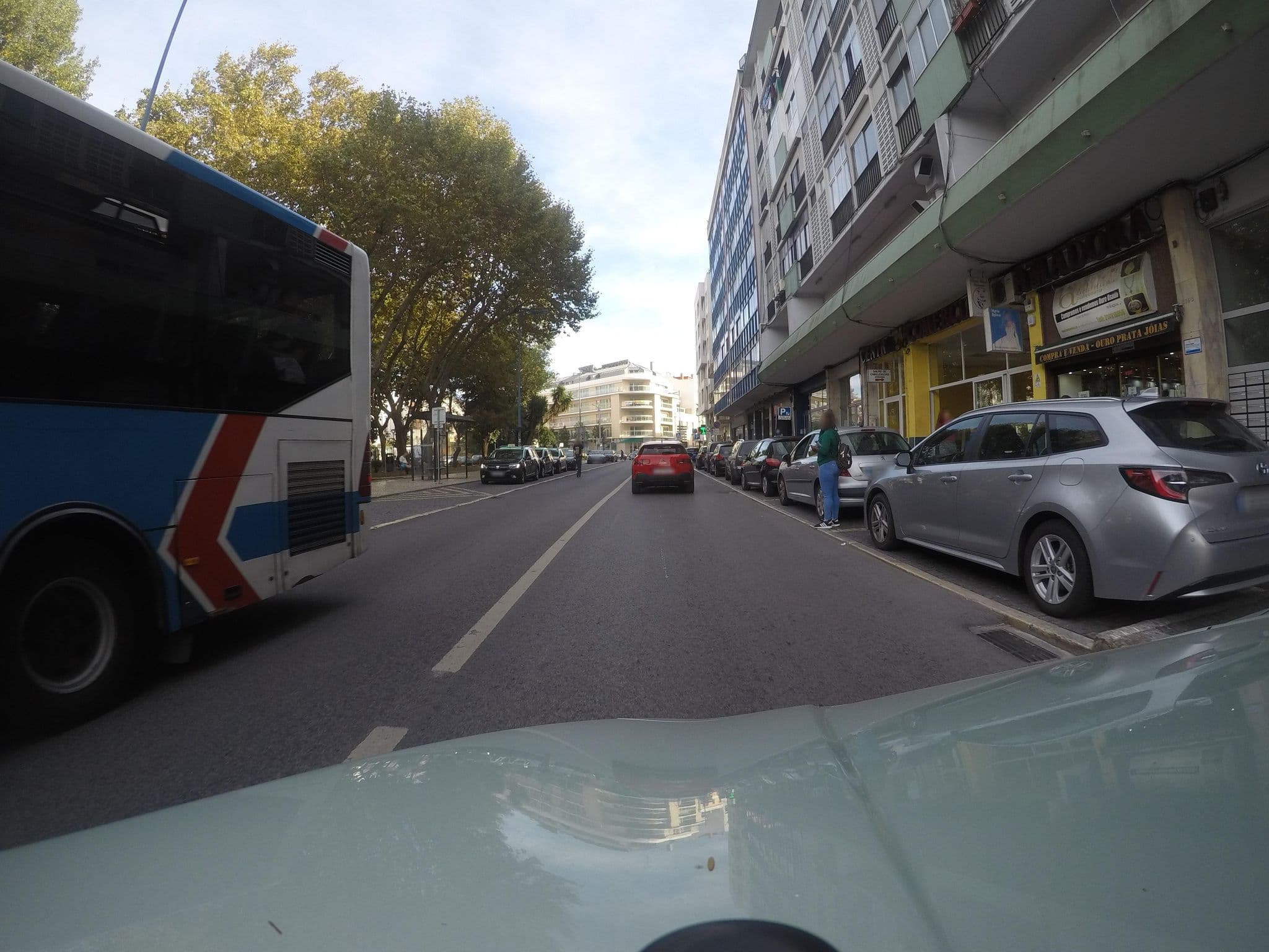 Street view near Aquele Cantinho, Amadora — © arqmauro (CC BY-SA · Mapillary)