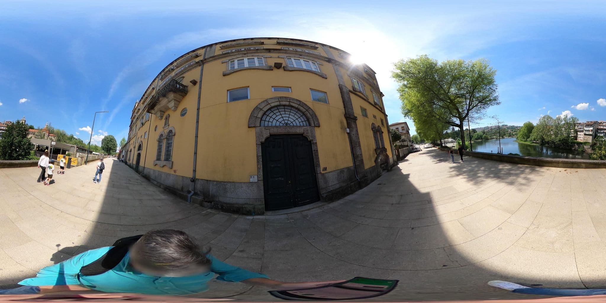 Street view near Casa do Ribeirinho, Amarante — © sanjorgepinho (CC BY-SA · Mapillary)