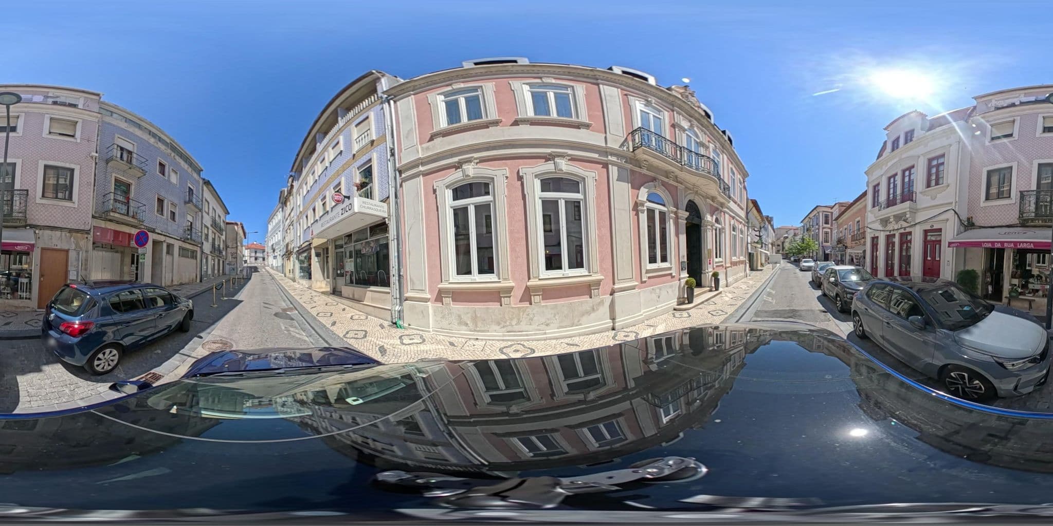 Street view near MS Collection Aveiro - Palacete de Valdemouro, an SLH Hotel, Aveiro — © jneiva (CC BY-SA · Mapillary)