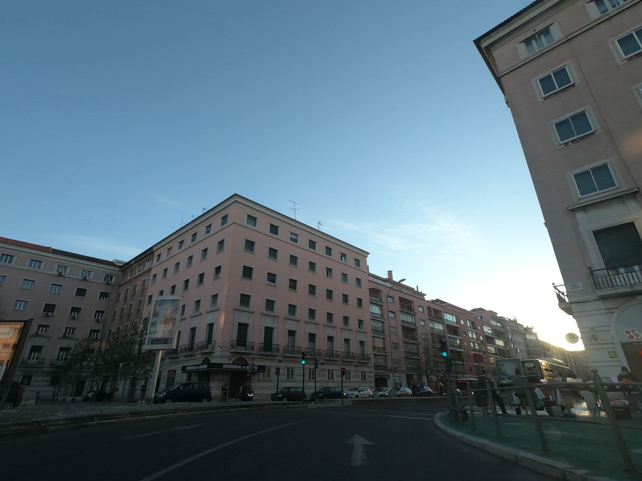 Street view near Hotel em Lisboa, Areeiro — © filohipo (CC BY-SA · Mapillary)