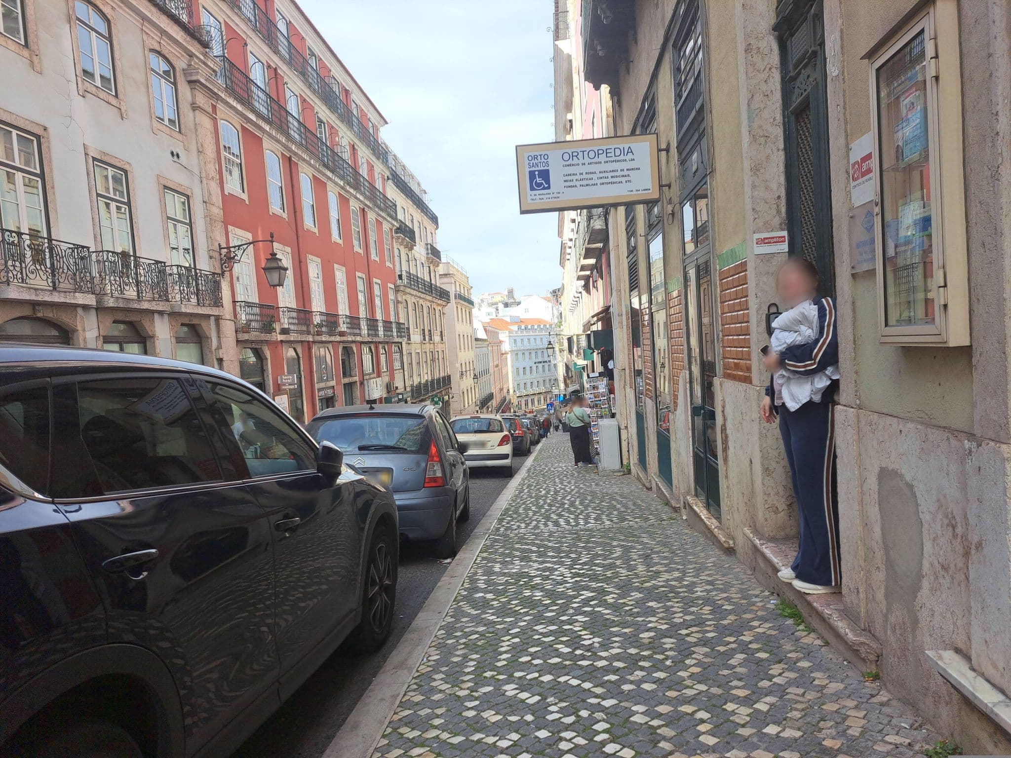 Street view near Esquina hotel, Baixa — © beer119 (CC BY-SA · Mapillary)