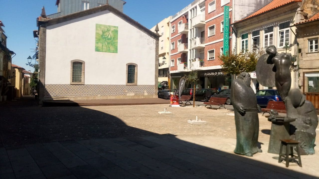 Street view near In Barcelos Hostel & Guest House, Barcelos — © cartixa (CC BY-SA · Mapillary)