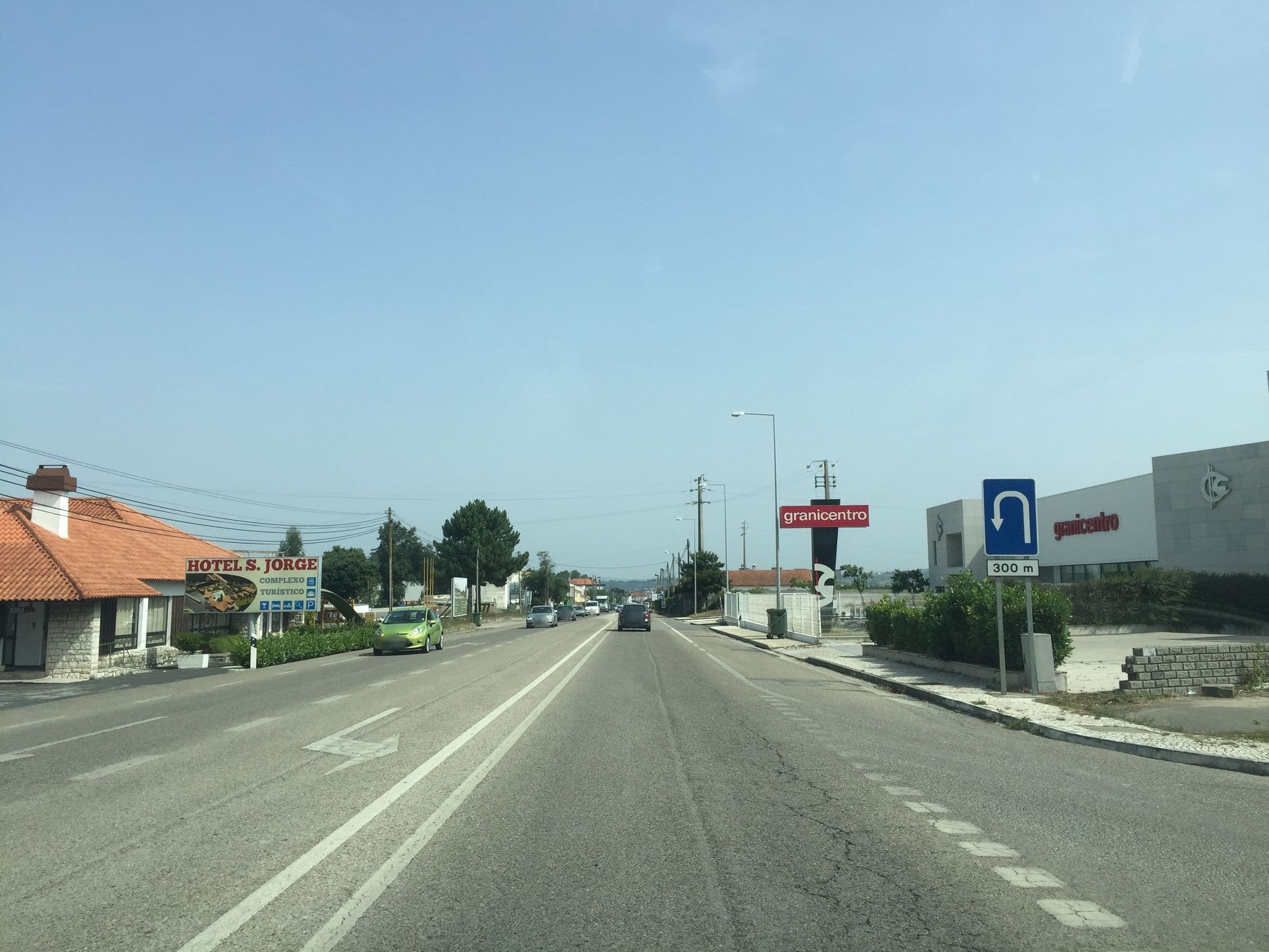 Street view near Hotel São Jorge, Batalha — © ptmap (CC BY-SA · Mapillary)