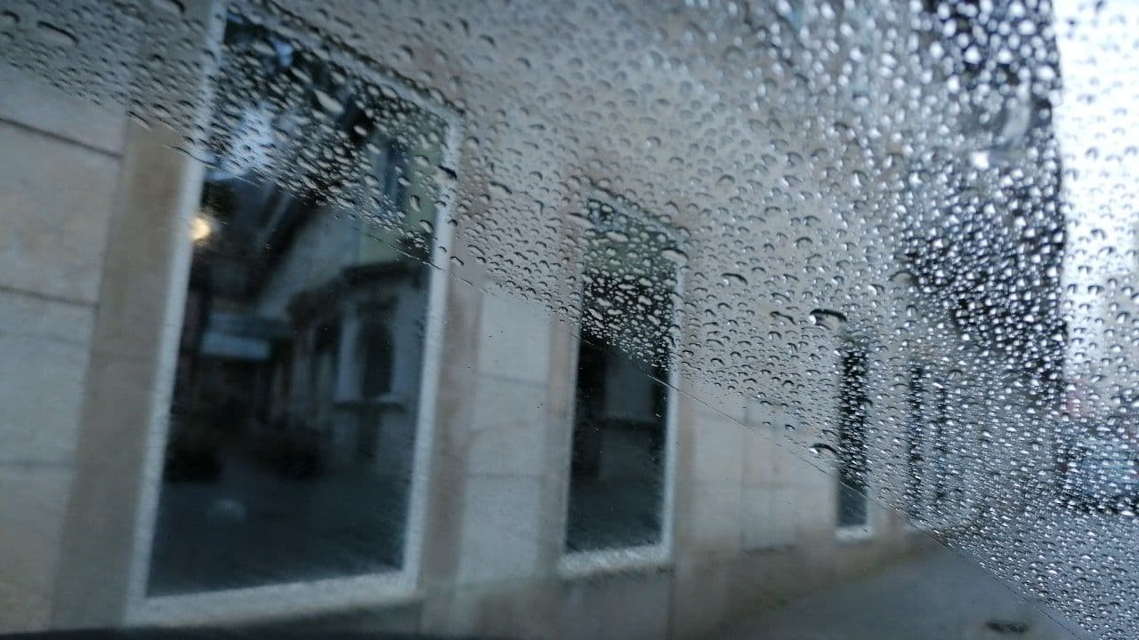 Street view near Porto Royal Bridges, Porto