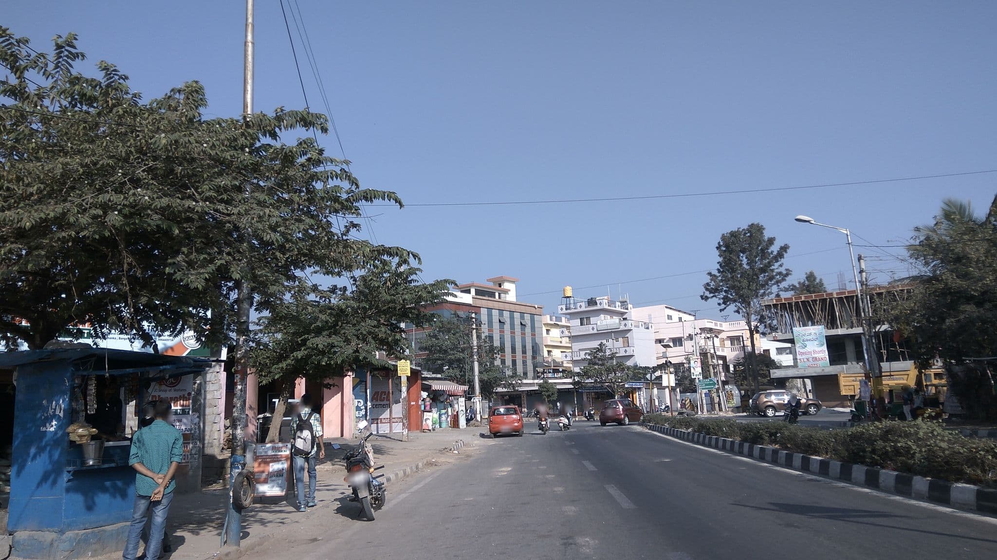 Street view near Hotel Park Lane Yelahanka, Hunasamaranahalli — © natarajakaveeti (CC BY-SA · Mapillary)
