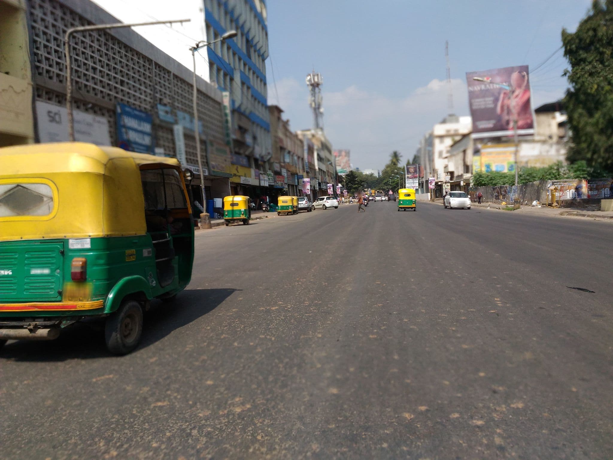 Street view near Nuovaerupnonoertnko, Bengaluru
