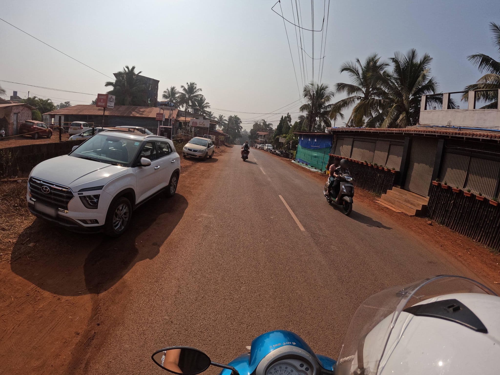 Street view near VYANA Holiday Homes Goa, Morjim — © lucomsky (CC BY-SA · Mapillary)