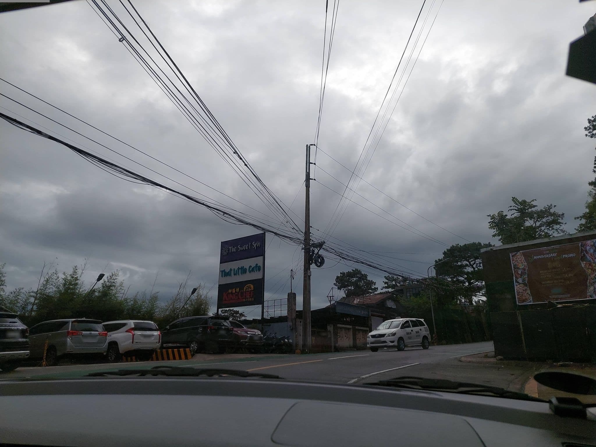 Street view near Tulip's Place - Legarda, Baguio, Baguio — © Yivan000 (CC BY-SA · Mapillary)