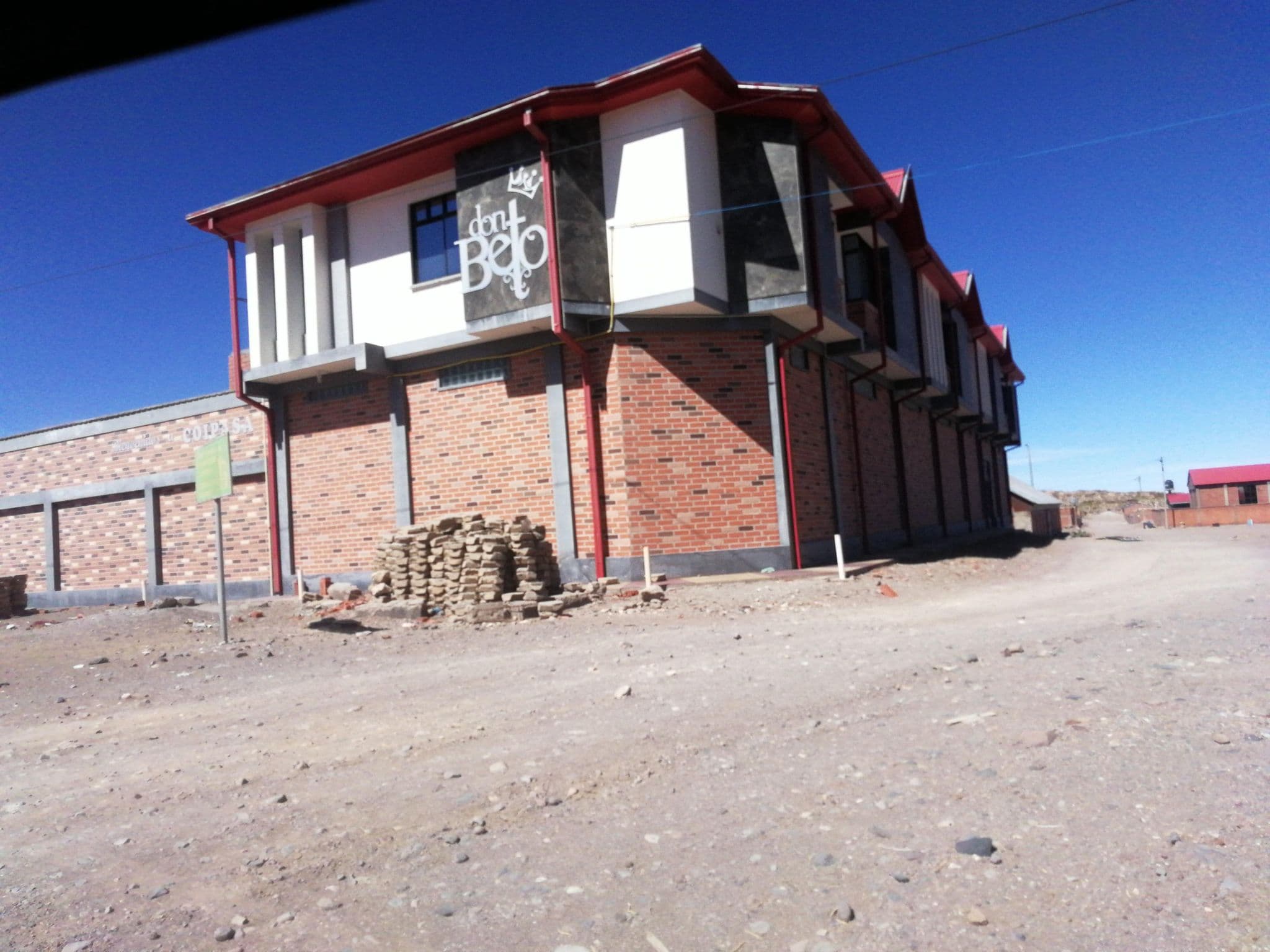 Street view near Don Beto, Colchane — © rodolfovar (CC BY-SA · Mapillary)