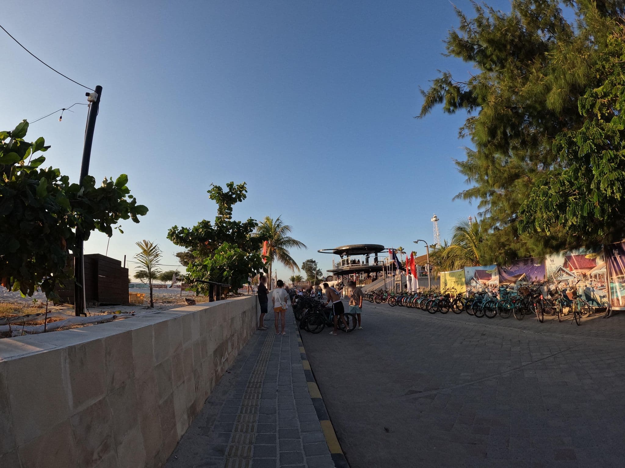 Street view near FRii Resort Gili Trawangan, Gili Trawangan — © lucomsky (CC BY-SA · Mapillary)