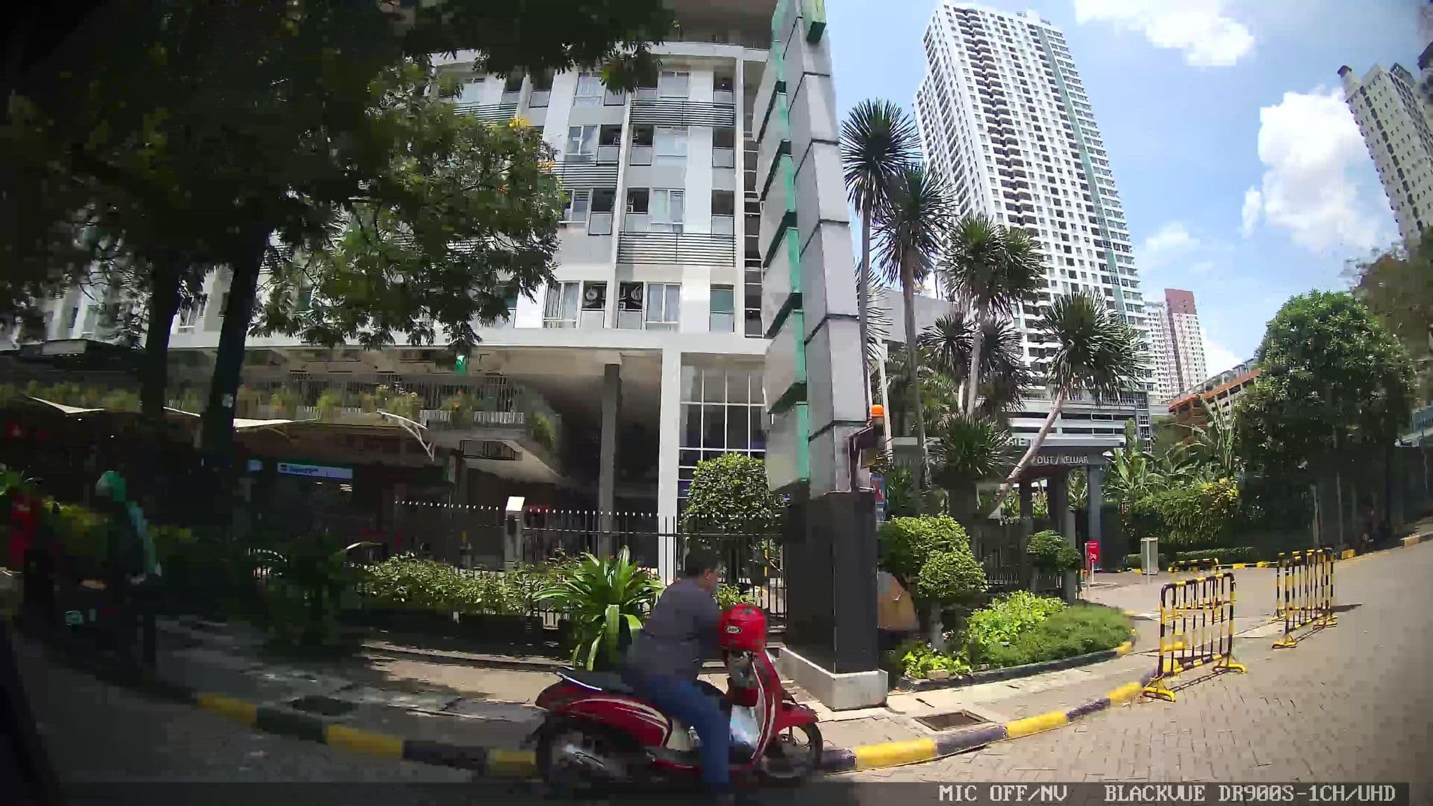 Street view near Thamrin Condotel, Jakarta