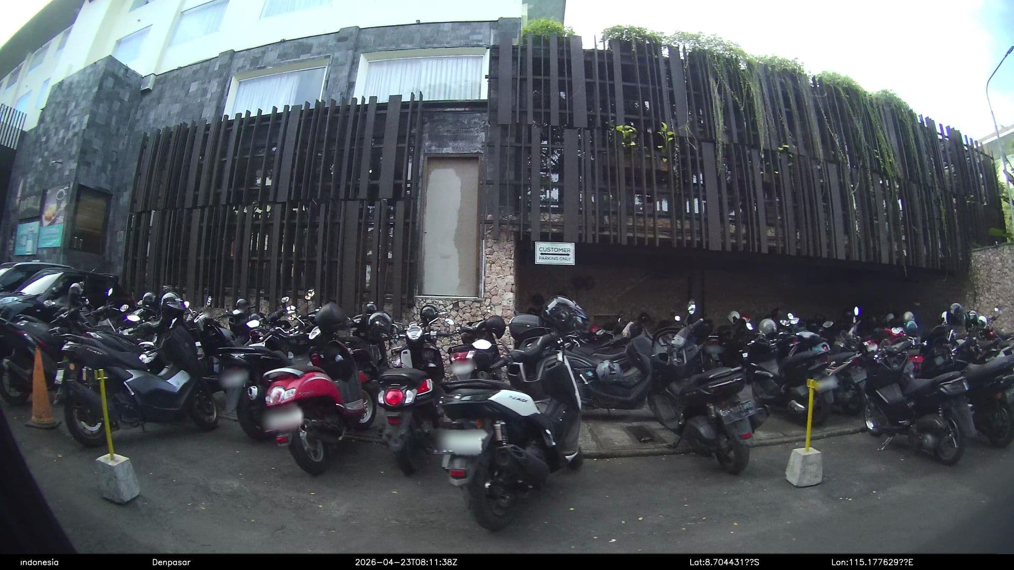 Street view near THE 1O1 Bali Fontana Seminyak, Legian — © Kaart---360 (CC BY-SA · Mapillary)