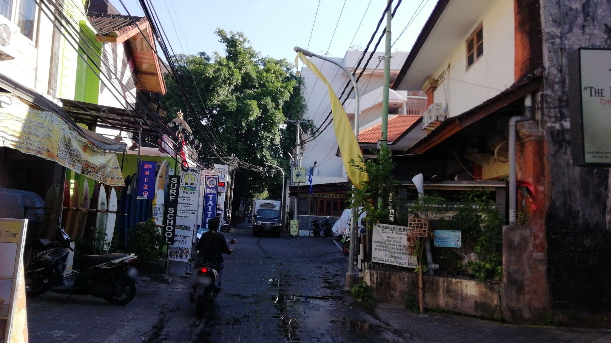 Street view near Bali Sun Tropical Hotel & Spa, Legian