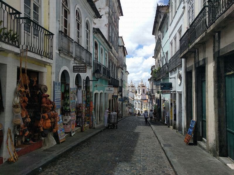 Street view near Casa do Amarelindo, Salvador