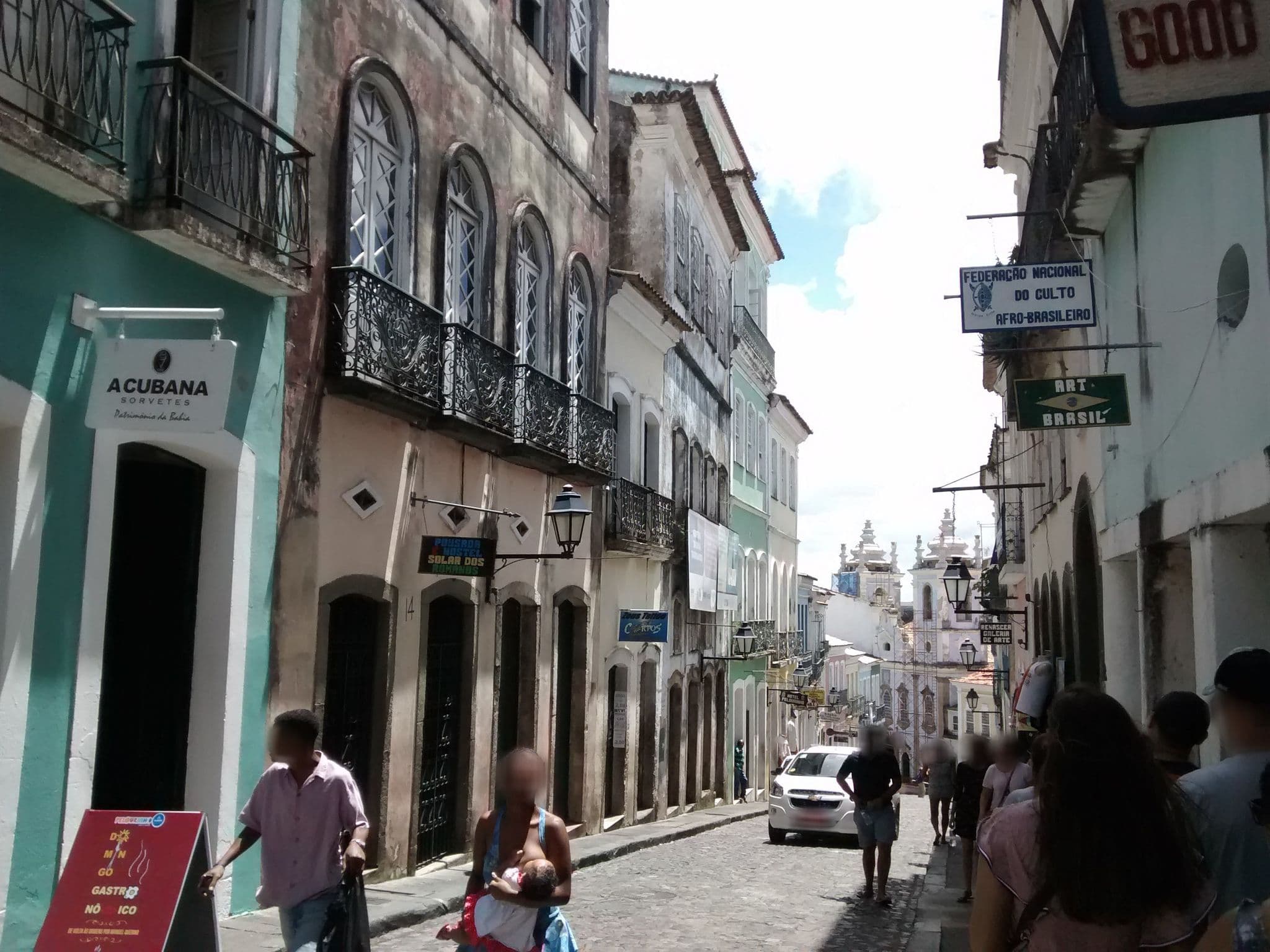 Street view near Pousada Solar dos Romanos, Salvador — © wille (CC BY-SA · Mapillary)