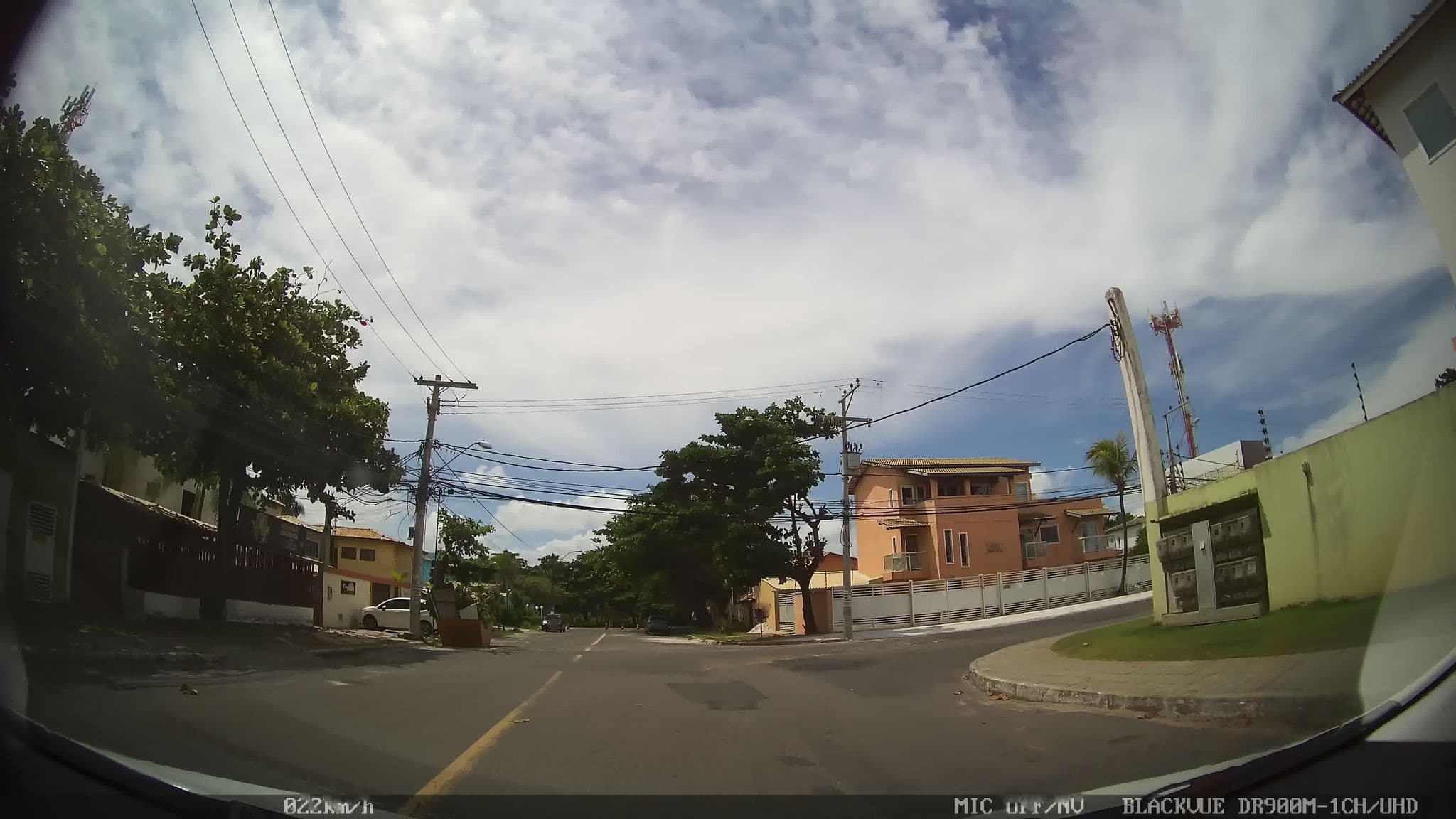 Street view near Residencial Sol de Bora Bora, Lauro de Freitas — © kaart_2 (CC BY-SA · Mapillary)